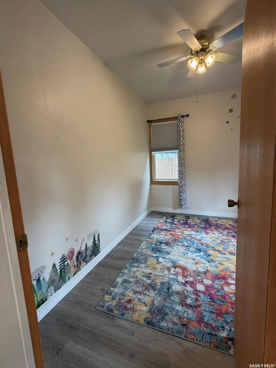 437 Grandview STREET W