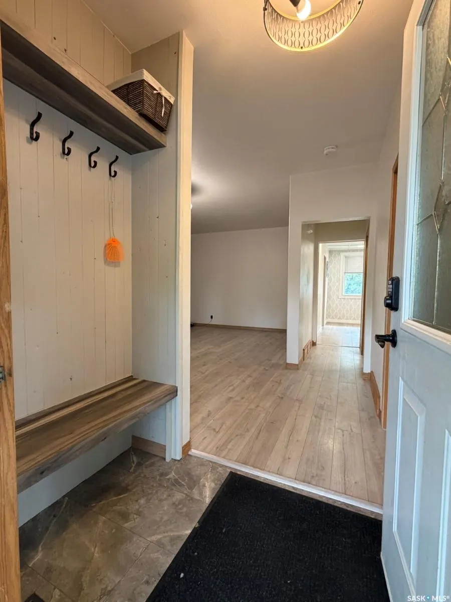 437 Grandview STREET W