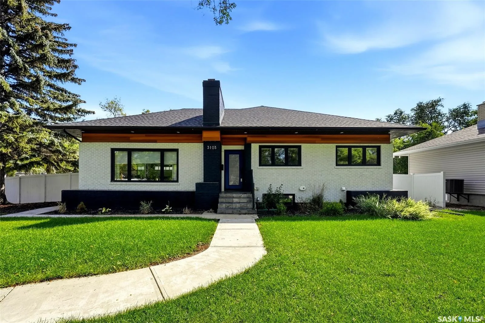 3105 Assiniboine AVENUE