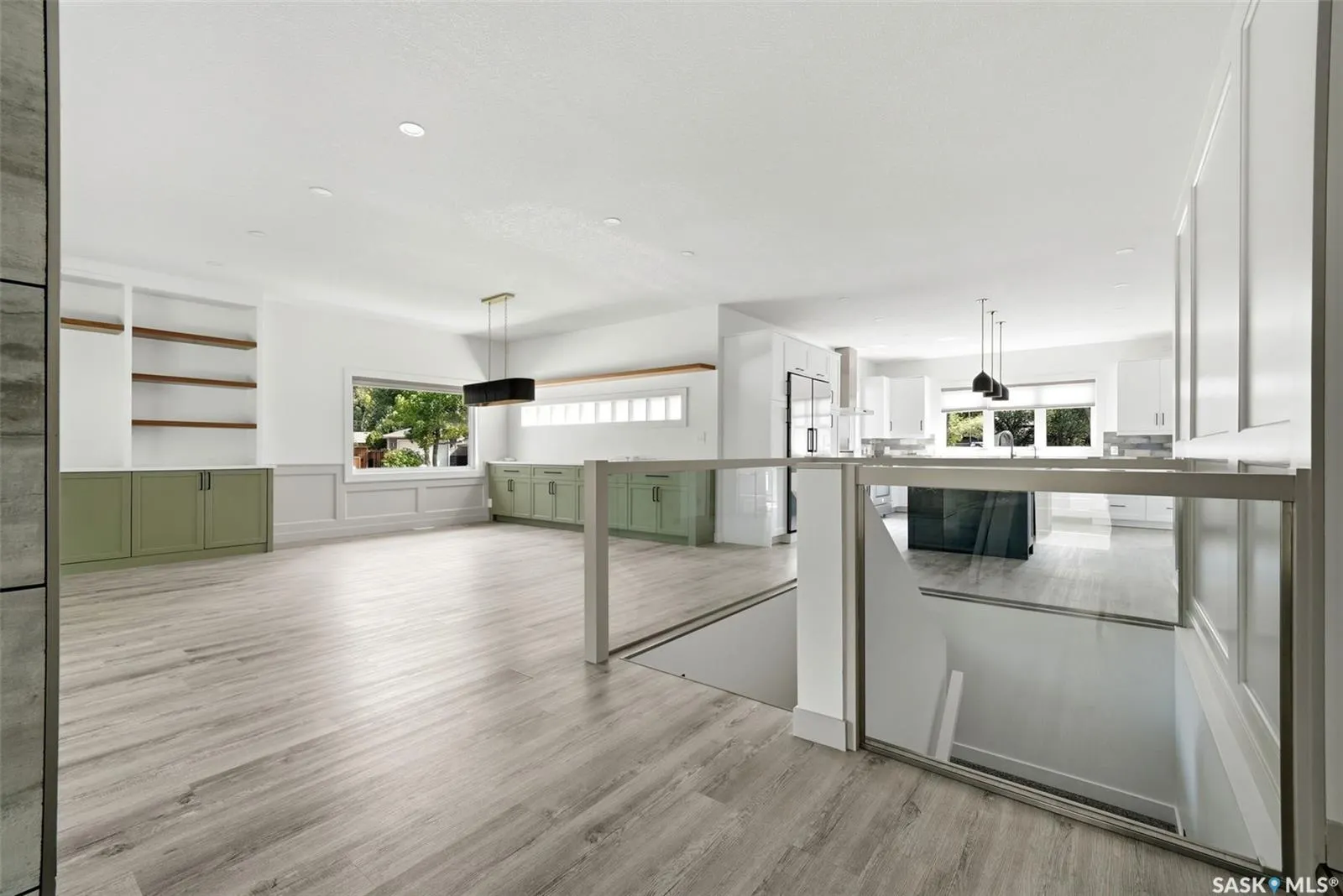 3105 Assiniboine AVENUE