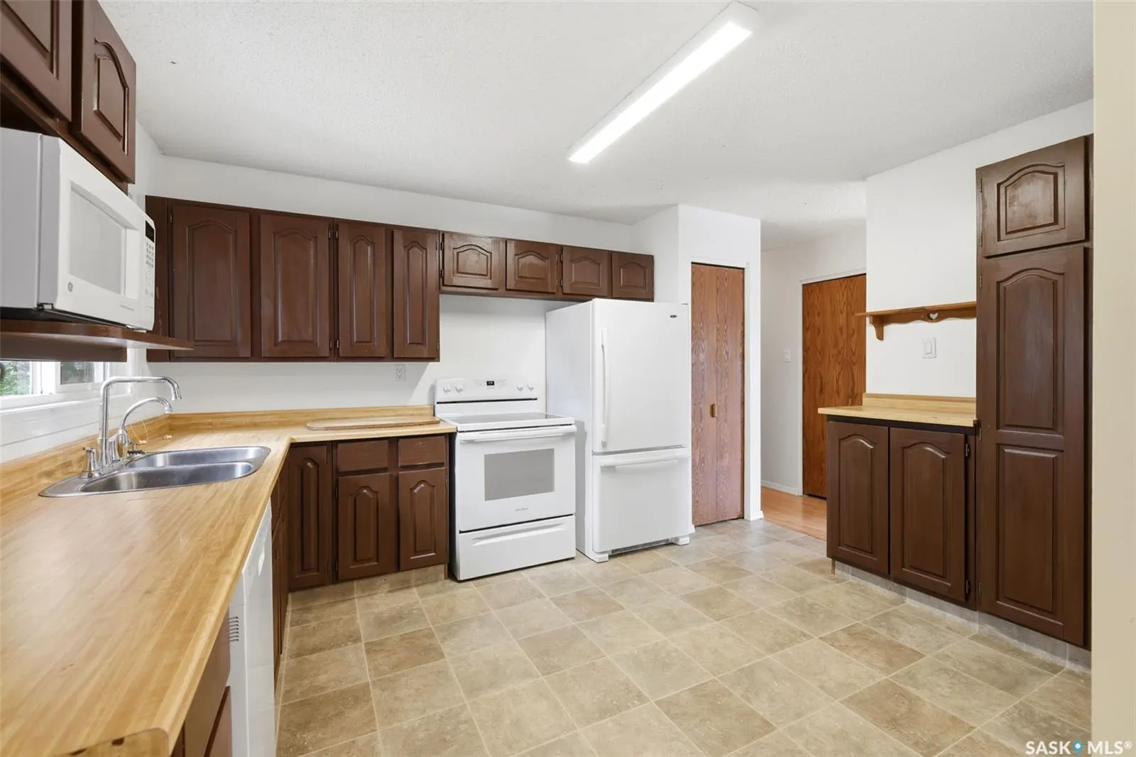 87 Vernon CRESCENT