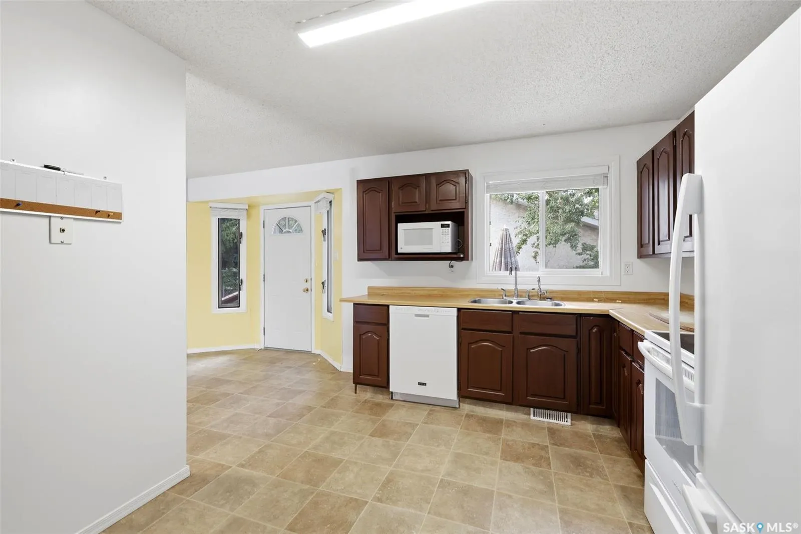 87 Vernon CRESCENT