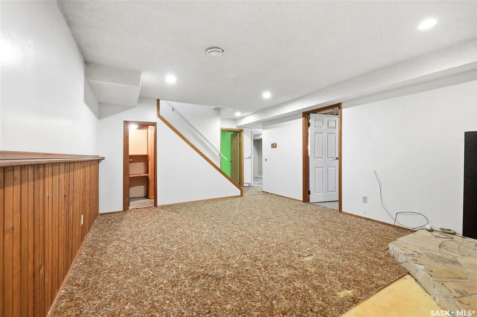 87 Vernon CRESCENT