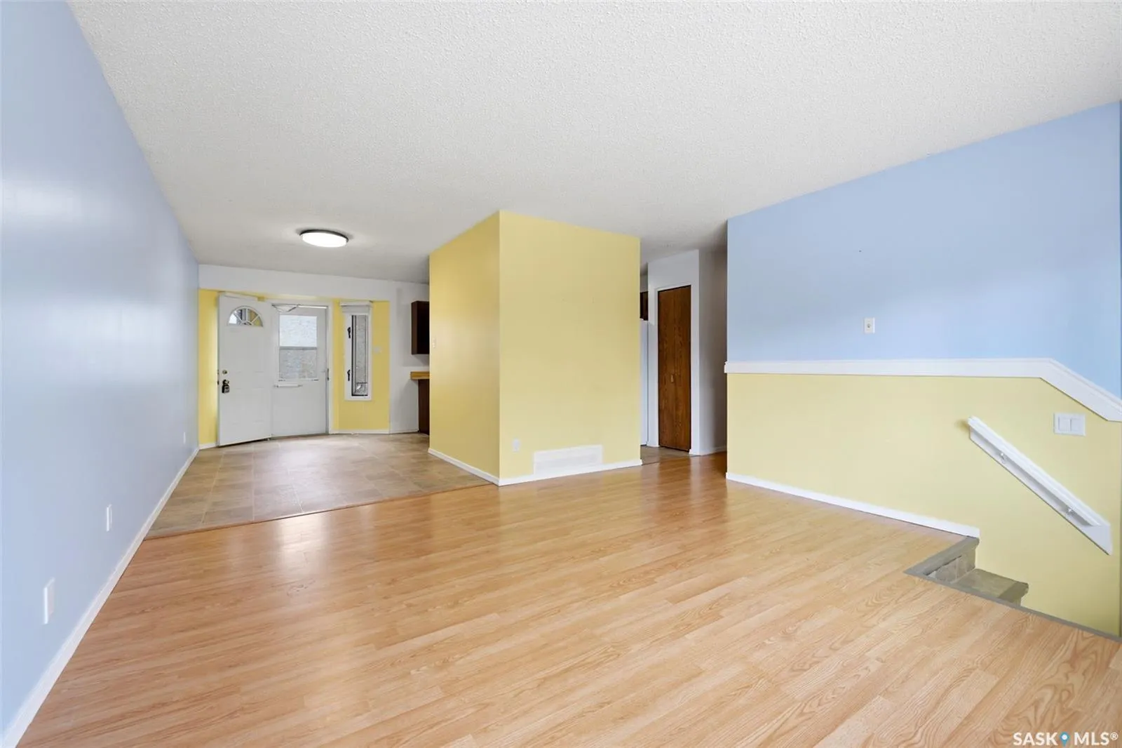 87 Vernon CRESCENT