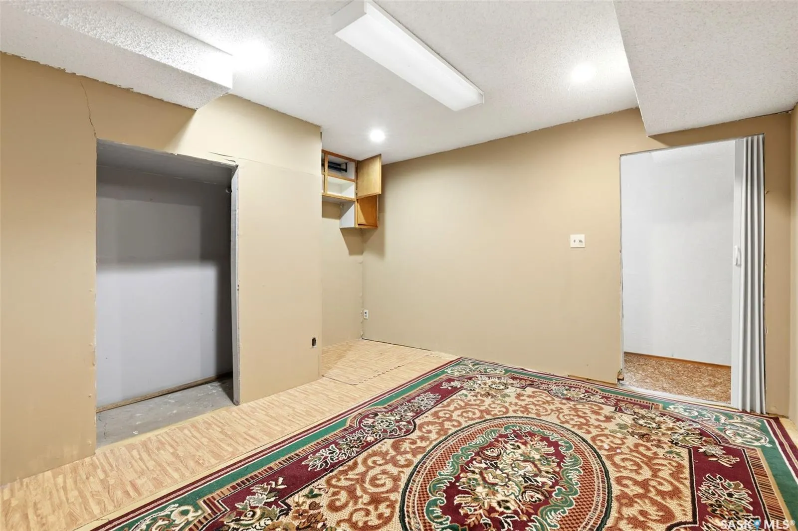87 Vernon CRESCENT