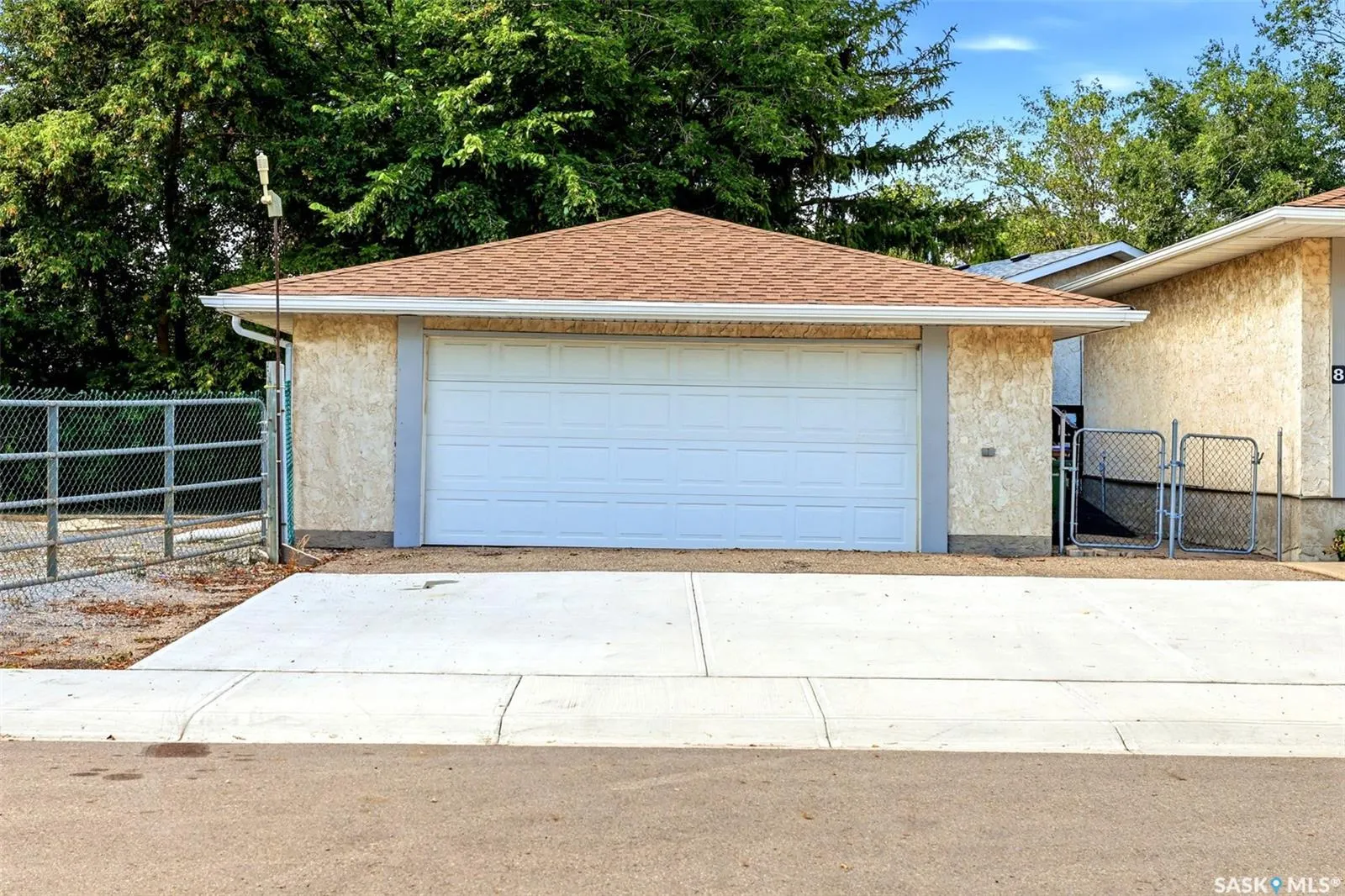 87 Vernon CRESCENT
