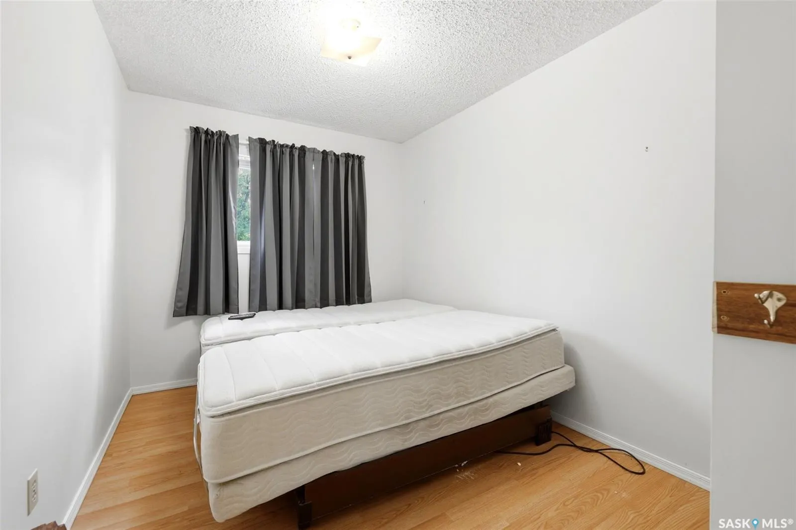 87 Vernon CRESCENT