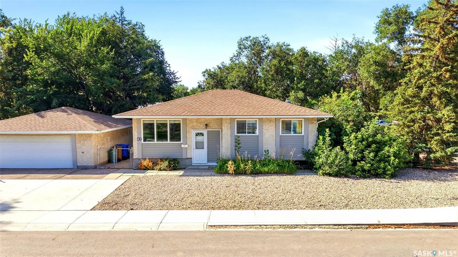 87 Vernon CRESCENT