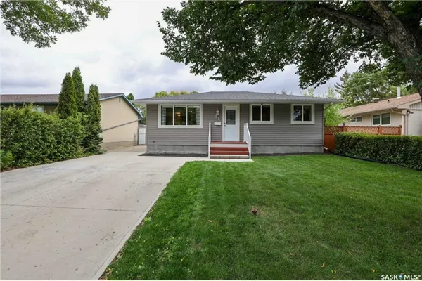 55 Peart CRESCENT