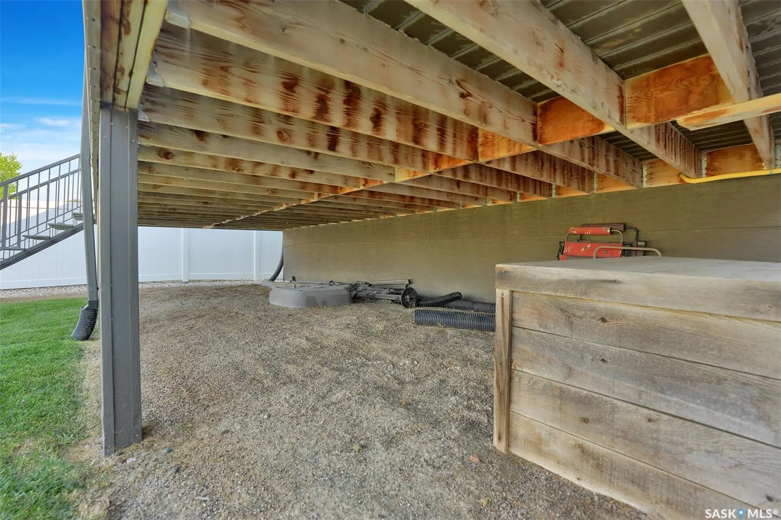 5253 SNOWBIRDS CRESCENT