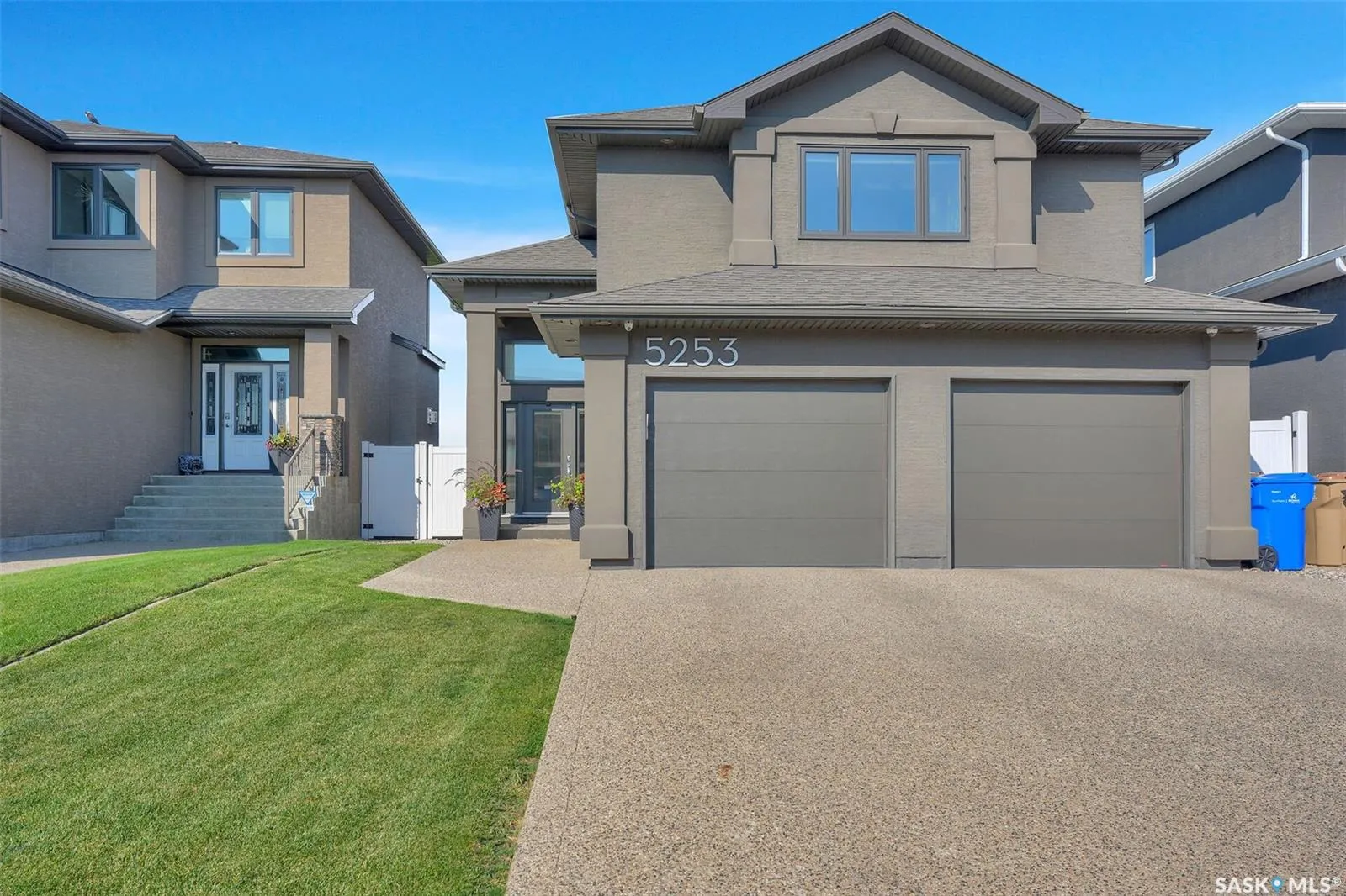 5253 SNOWBIRDS CRESCENT