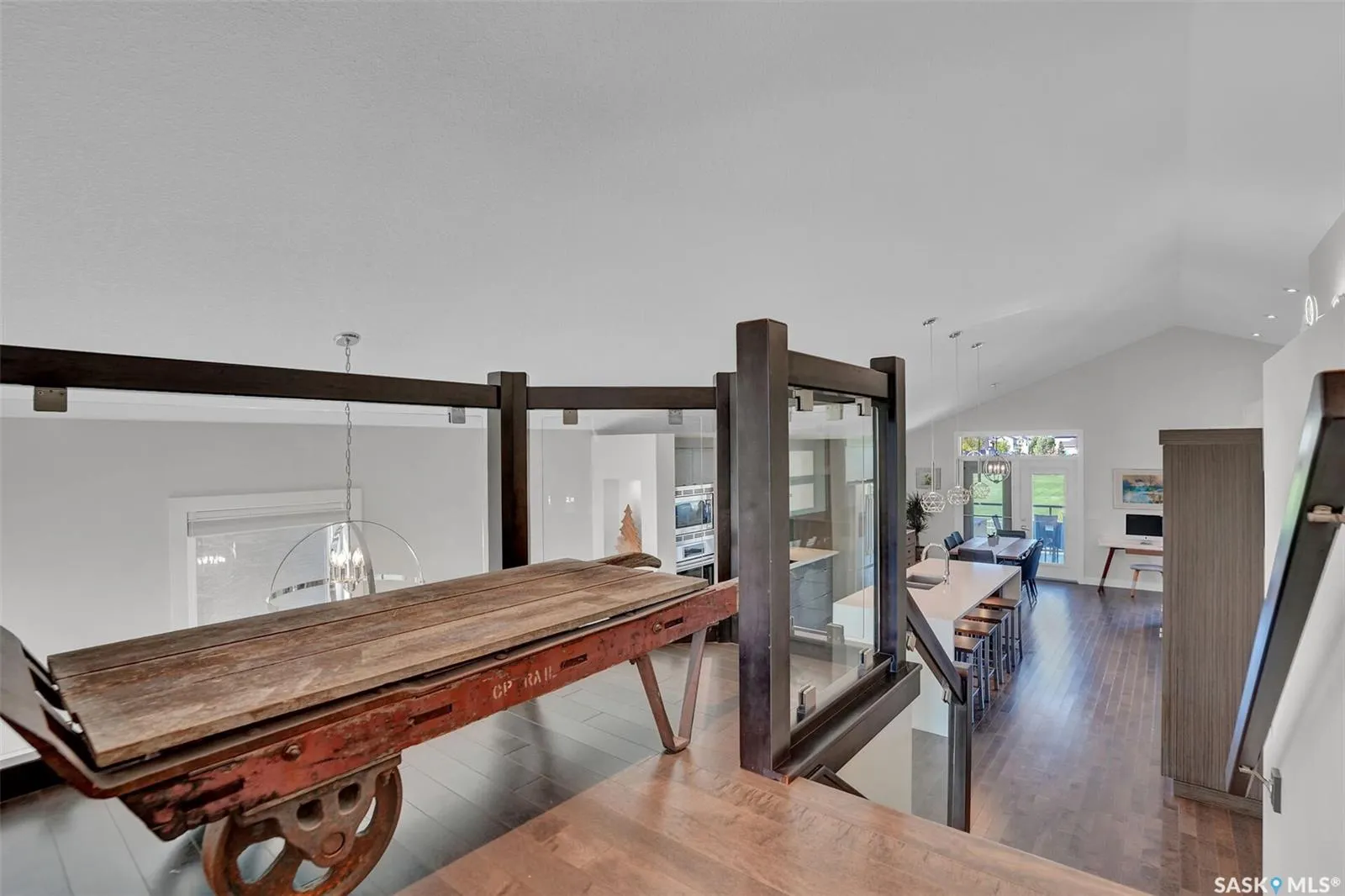 5253 SNOWBIRDS CRESCENT
