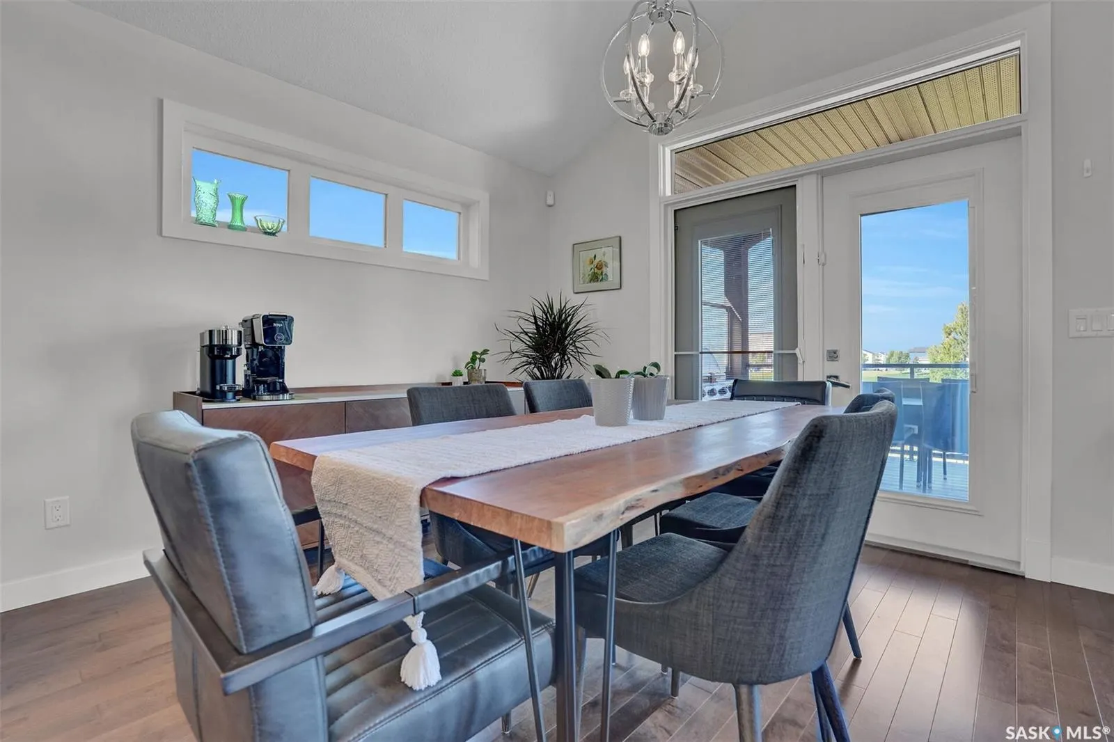 5253 SNOWBIRDS CRESCENT