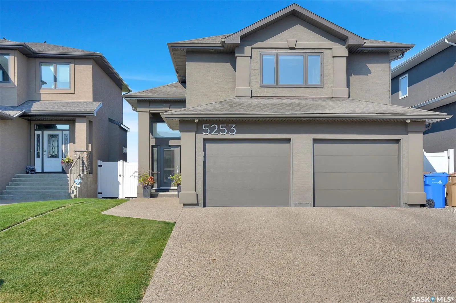 5253 SNOWBIRDS CRESCENT