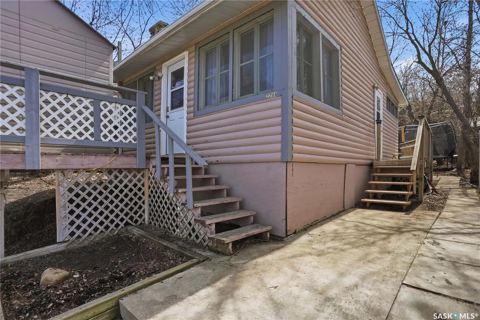 228A Green AVENUE