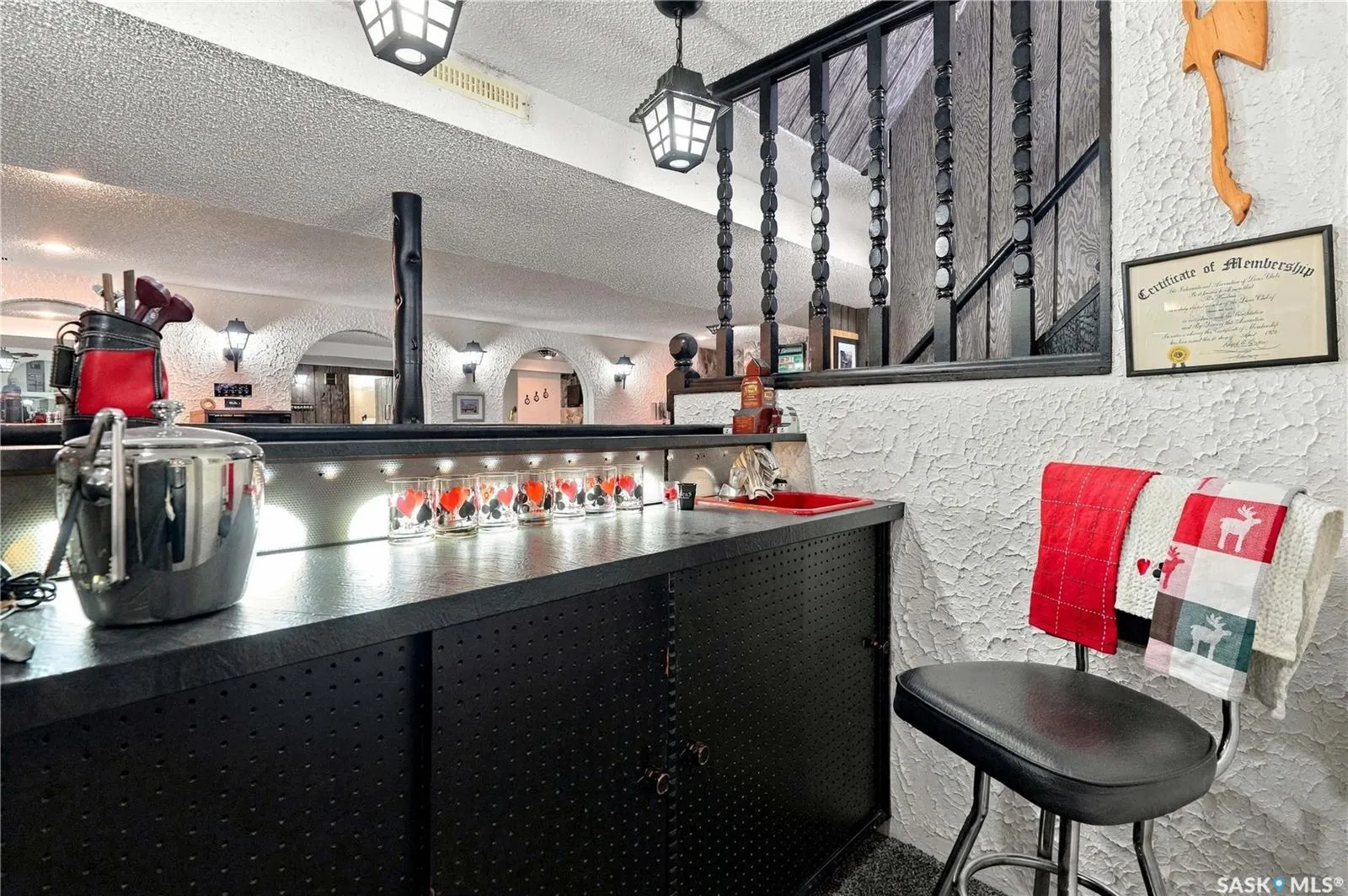 1015 Simcoe STREET