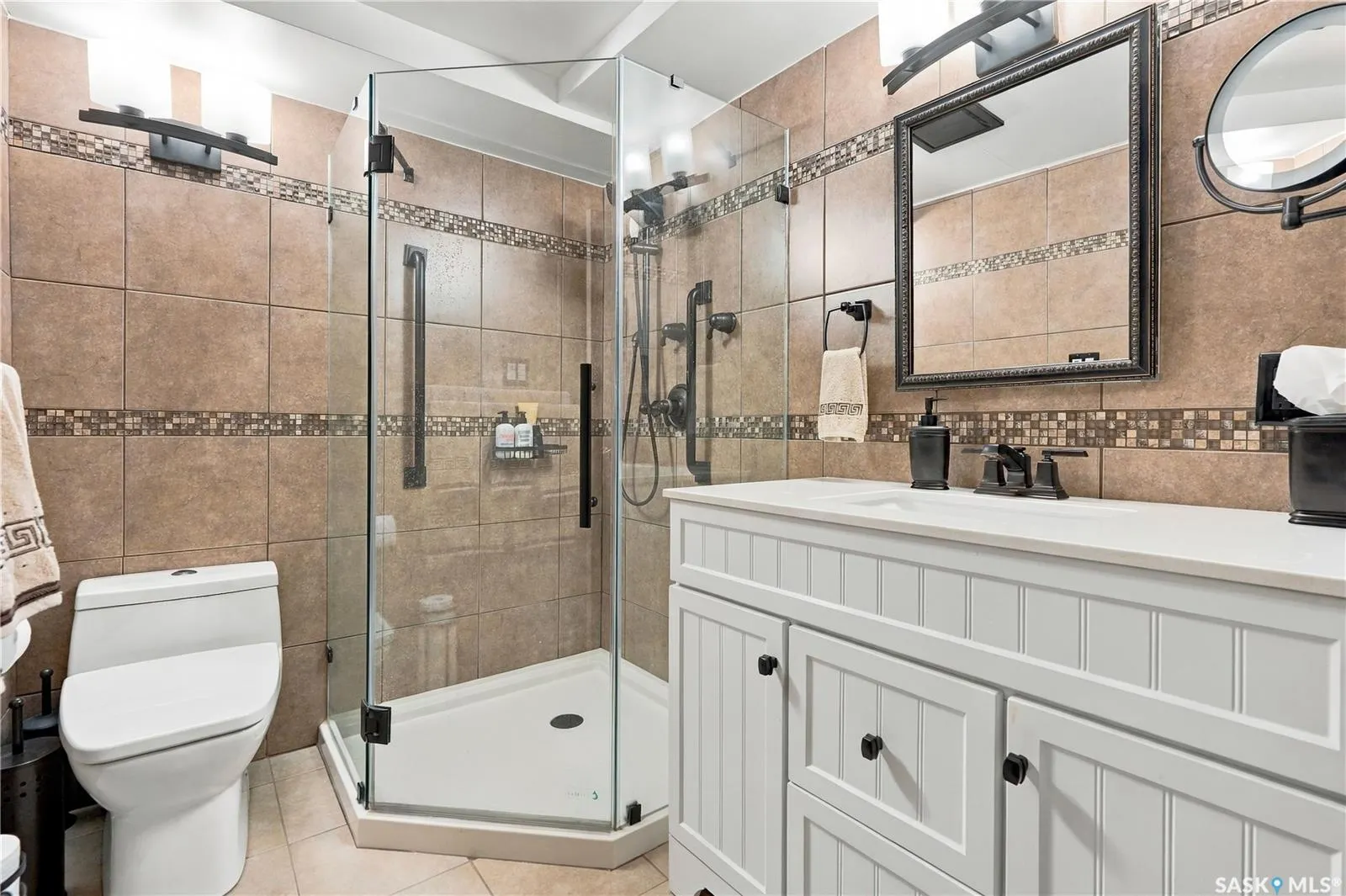 1015 Simcoe STREET