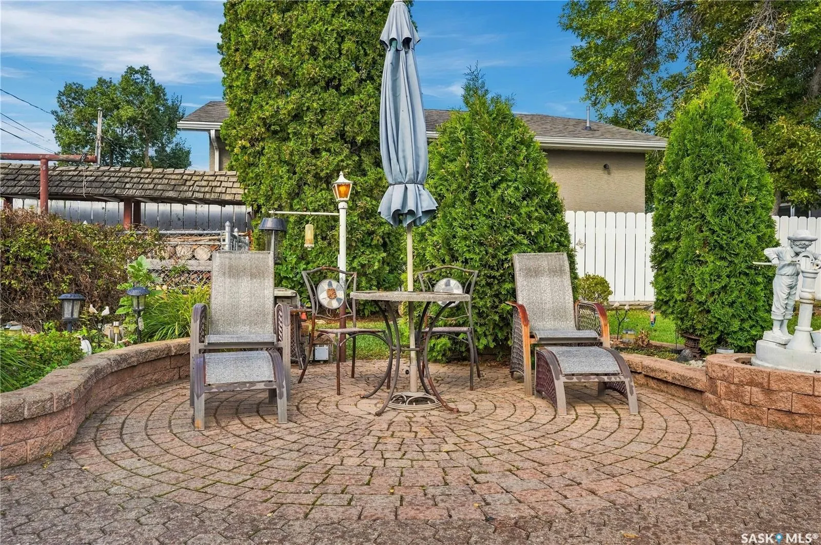 1015 Simcoe STREET