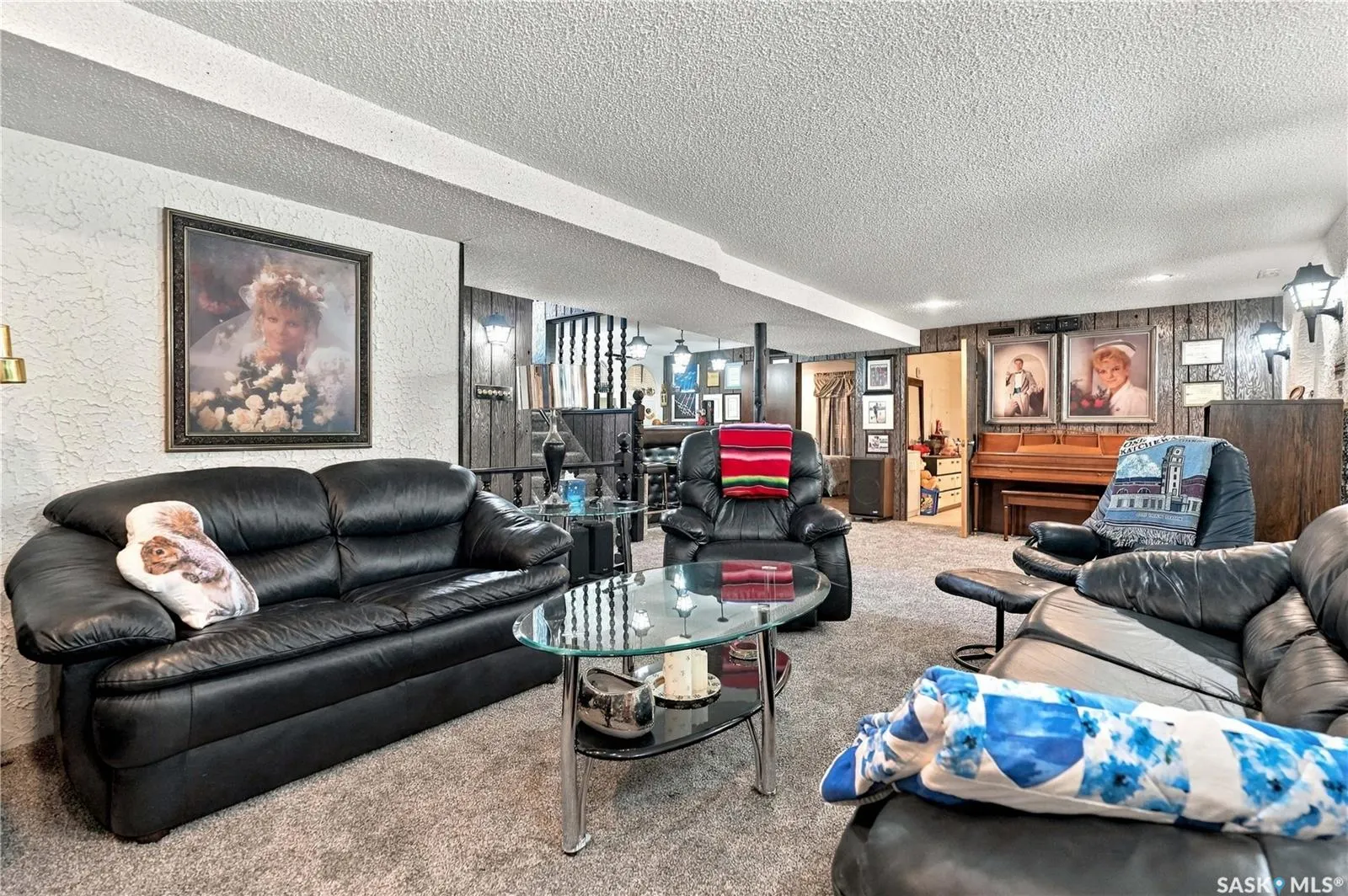 1015 Simcoe STREET