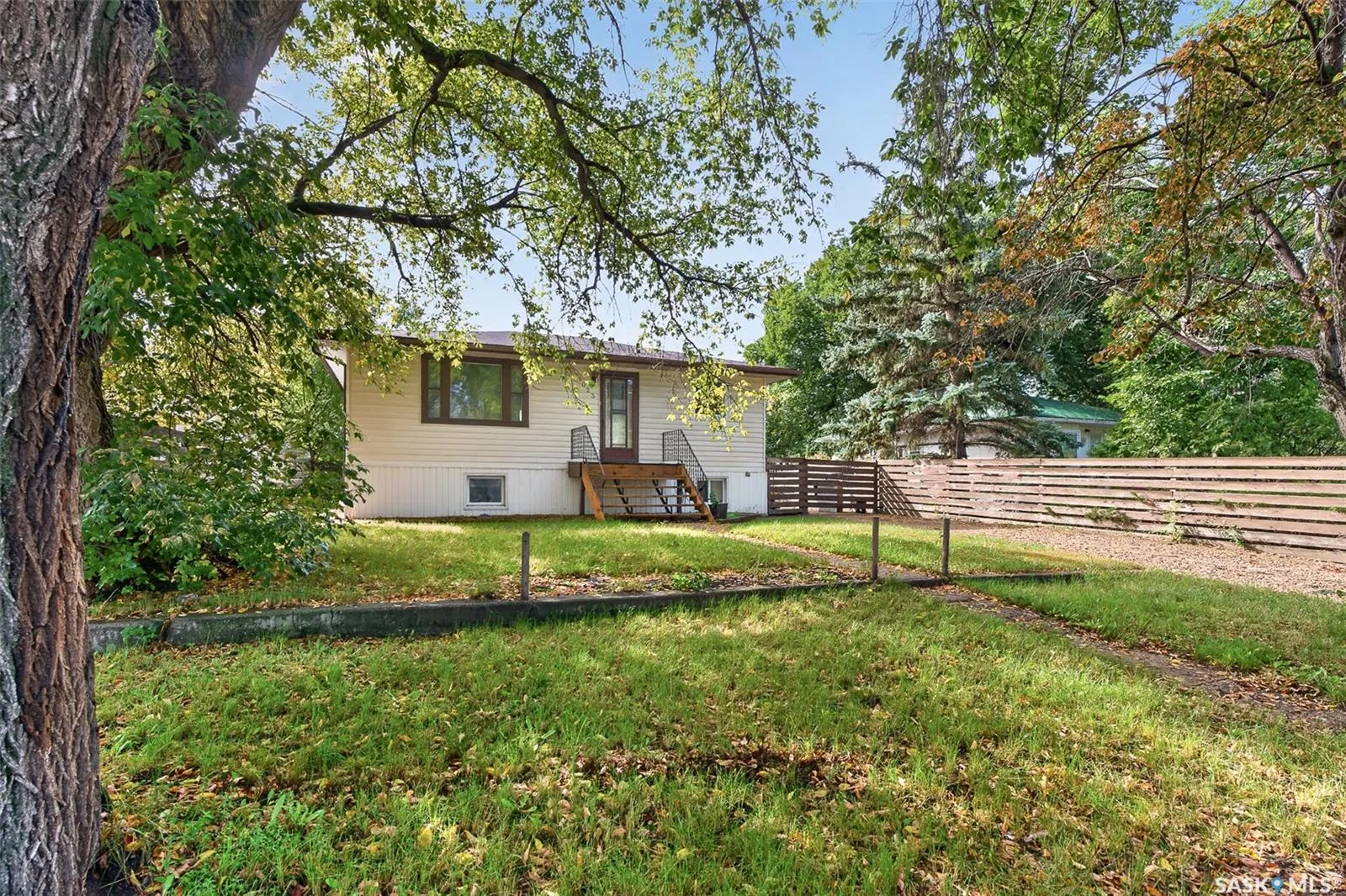 1023 Coteau STREET W