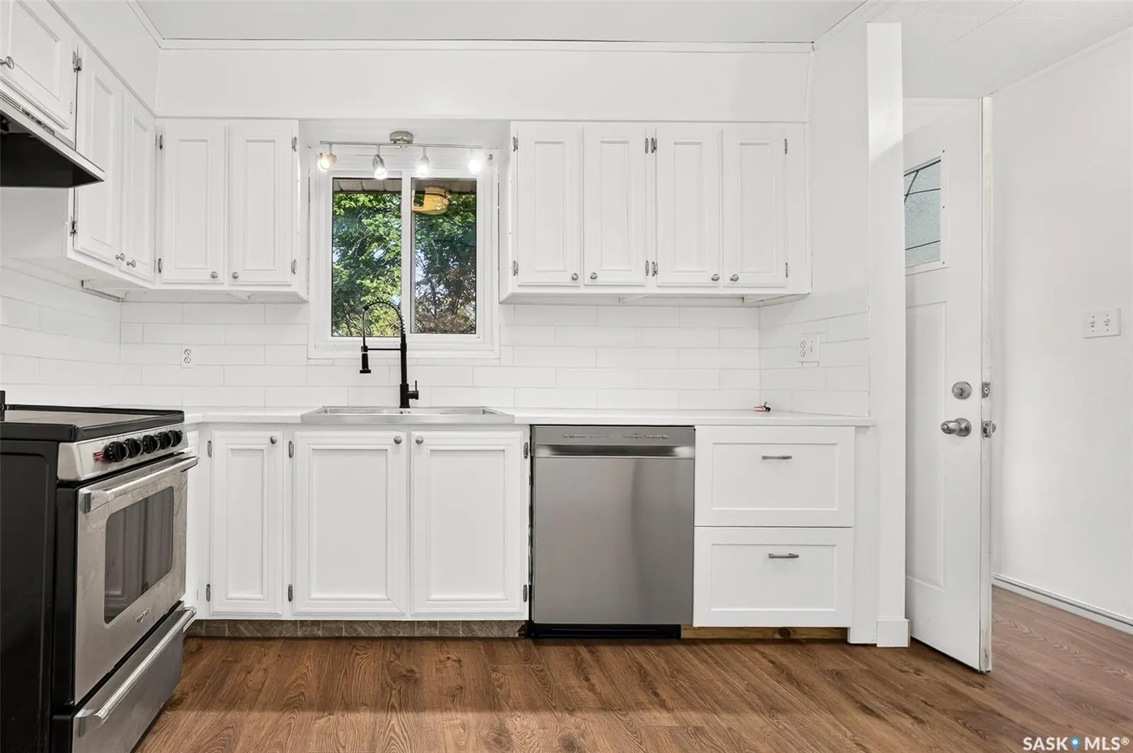 1023 Coteau STREET W