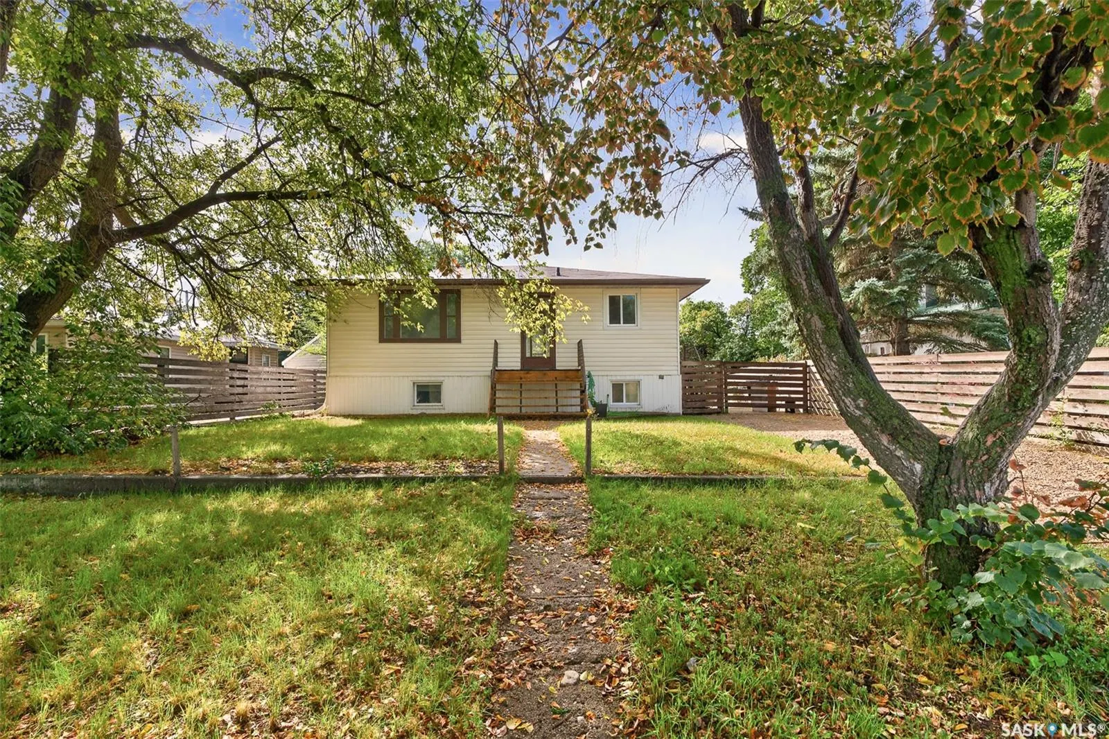 1023 Coteau STREET W