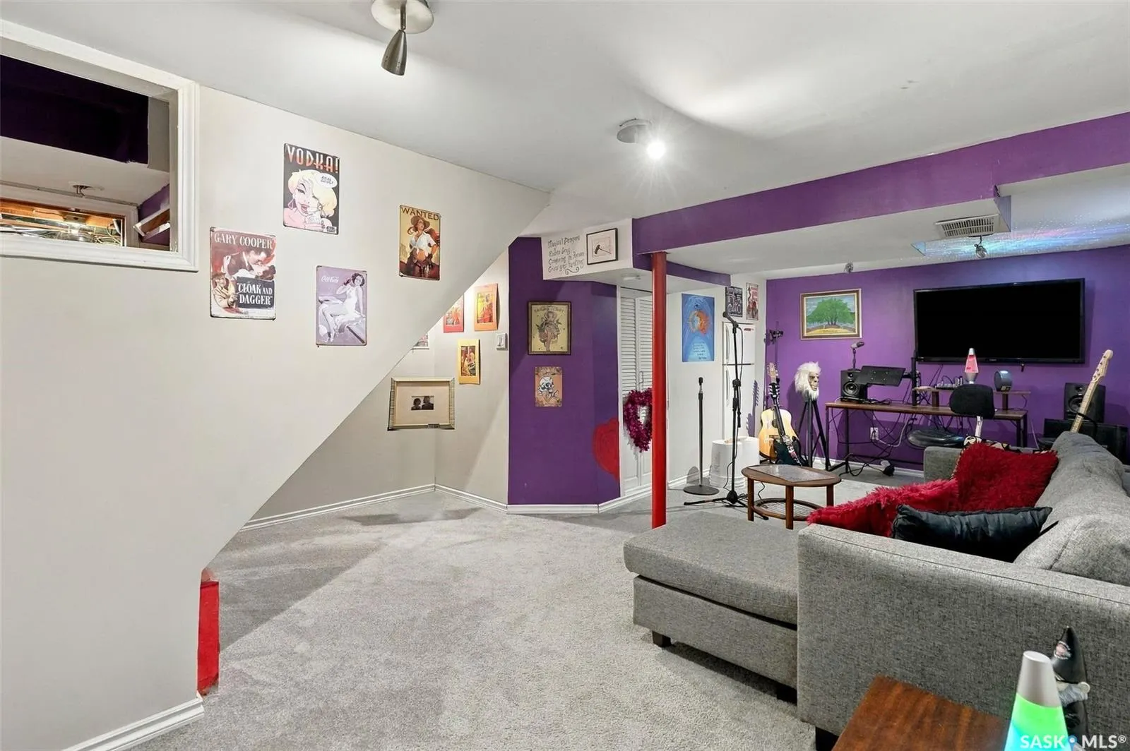 2602 Lindsay STREET