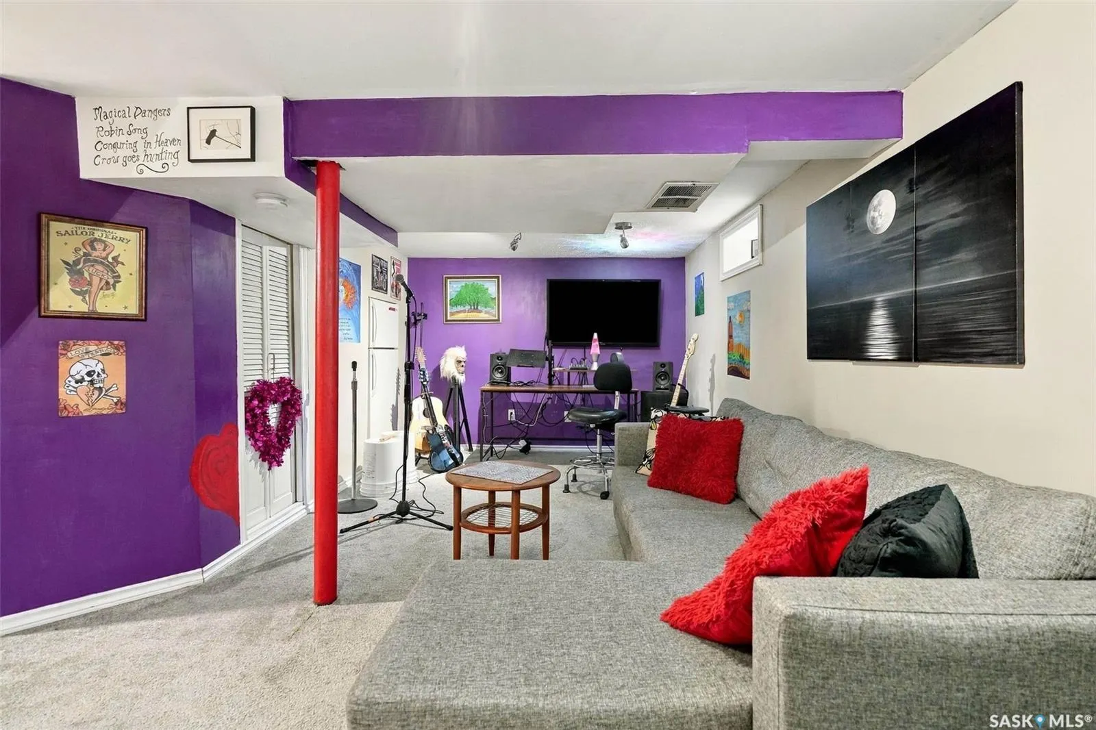 2602 Lindsay STREET