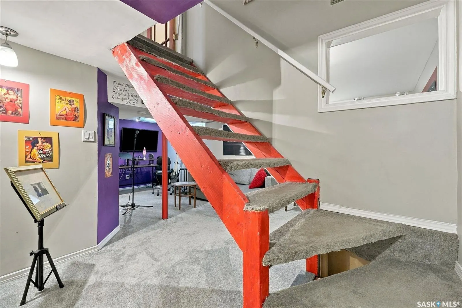 2602 Lindsay STREET