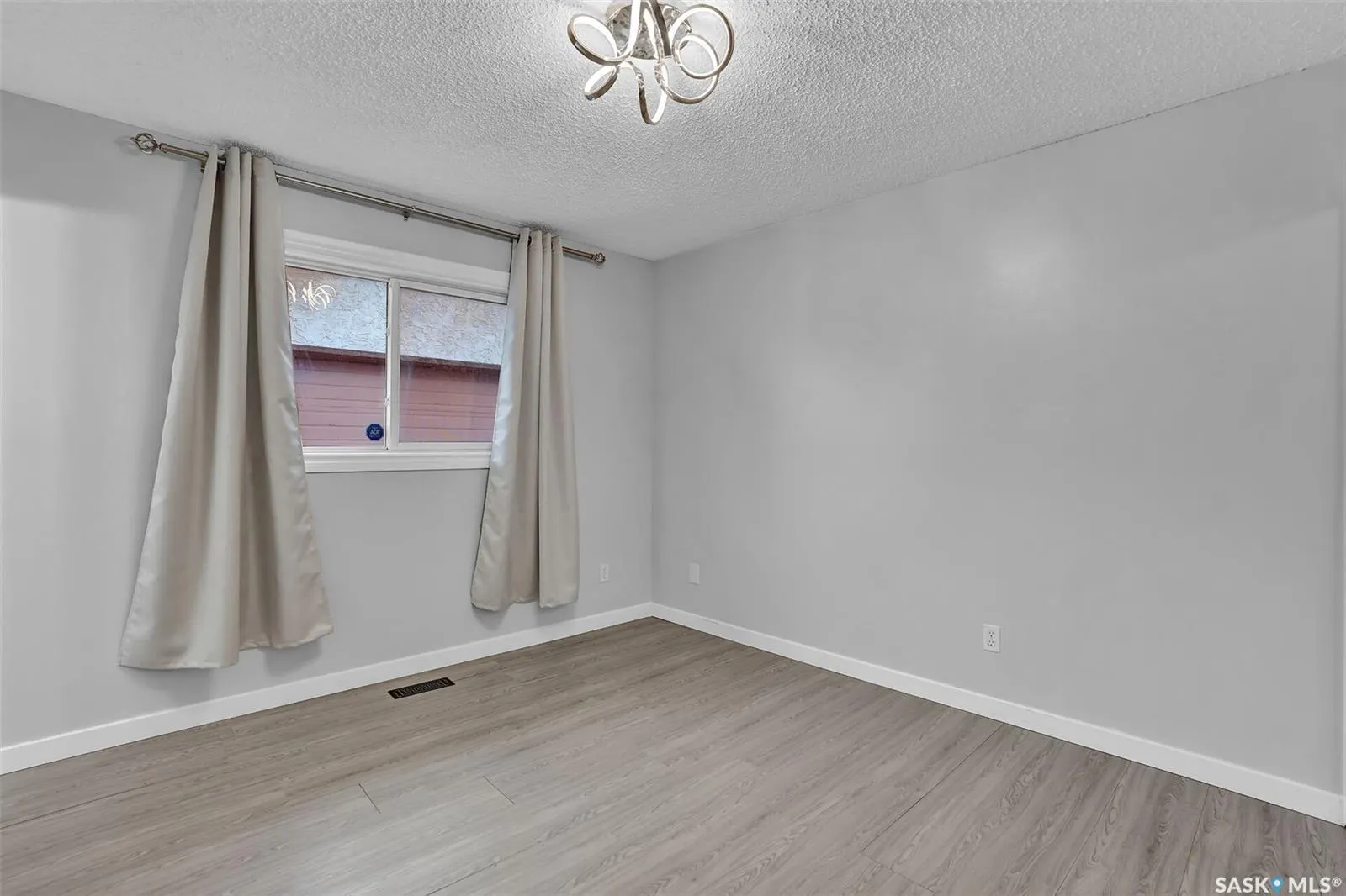 6914 Whelan DRIVE