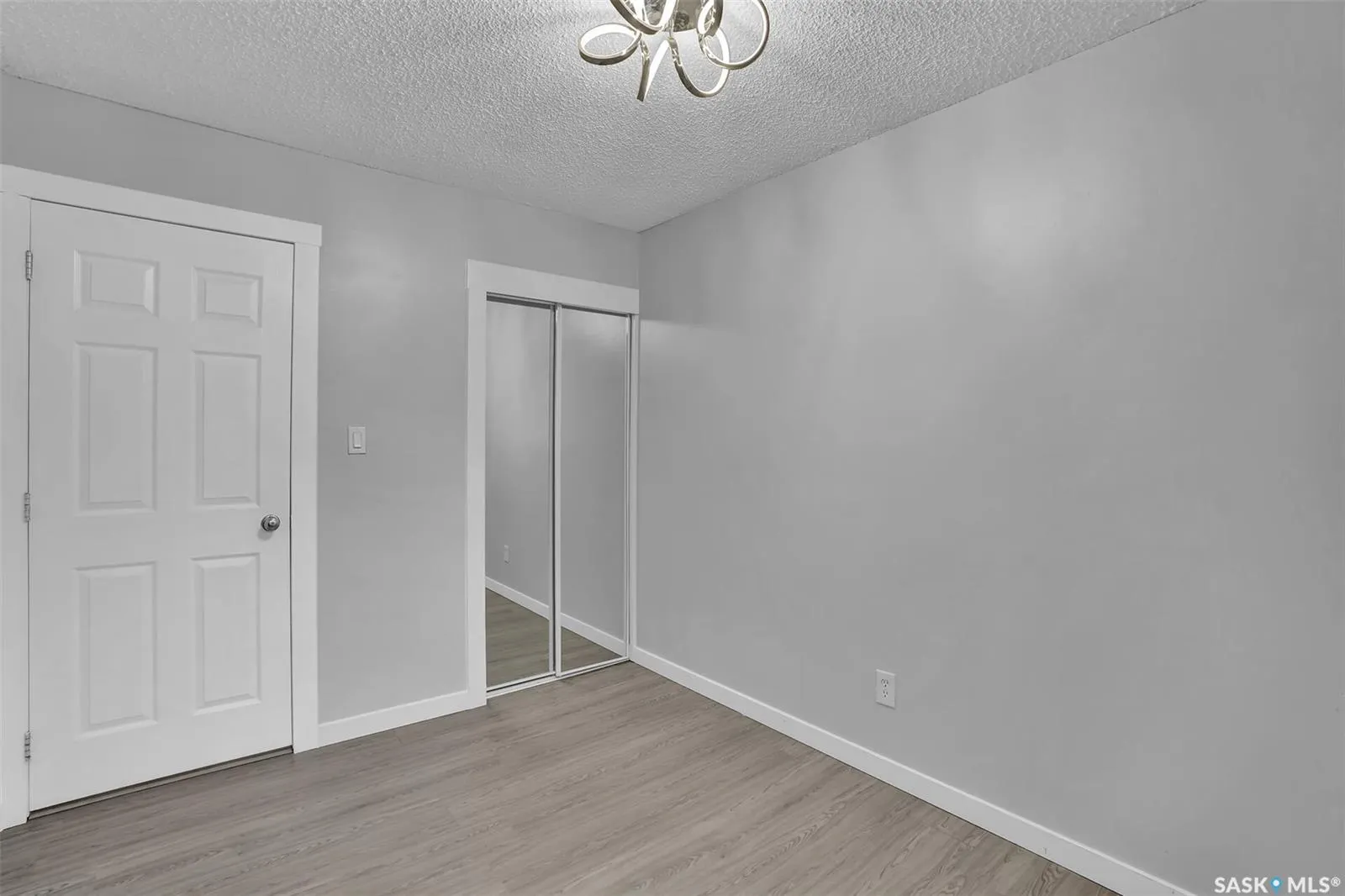 6914 Whelan DRIVE