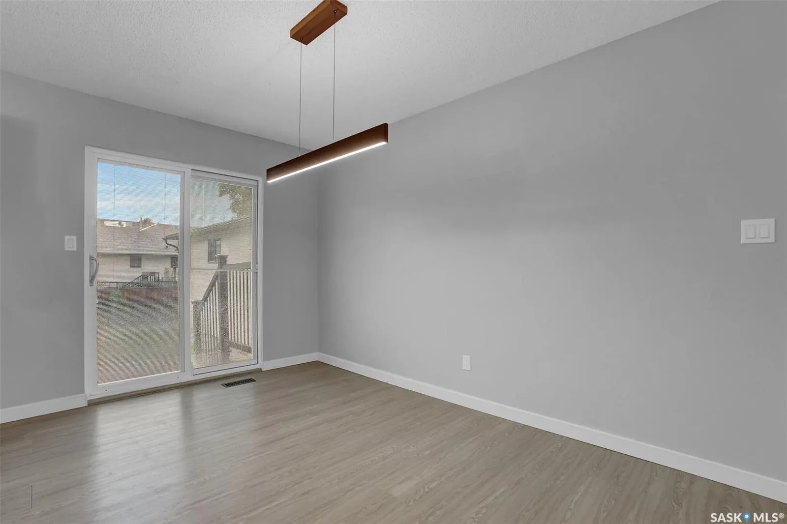 6914 Whelan DRIVE