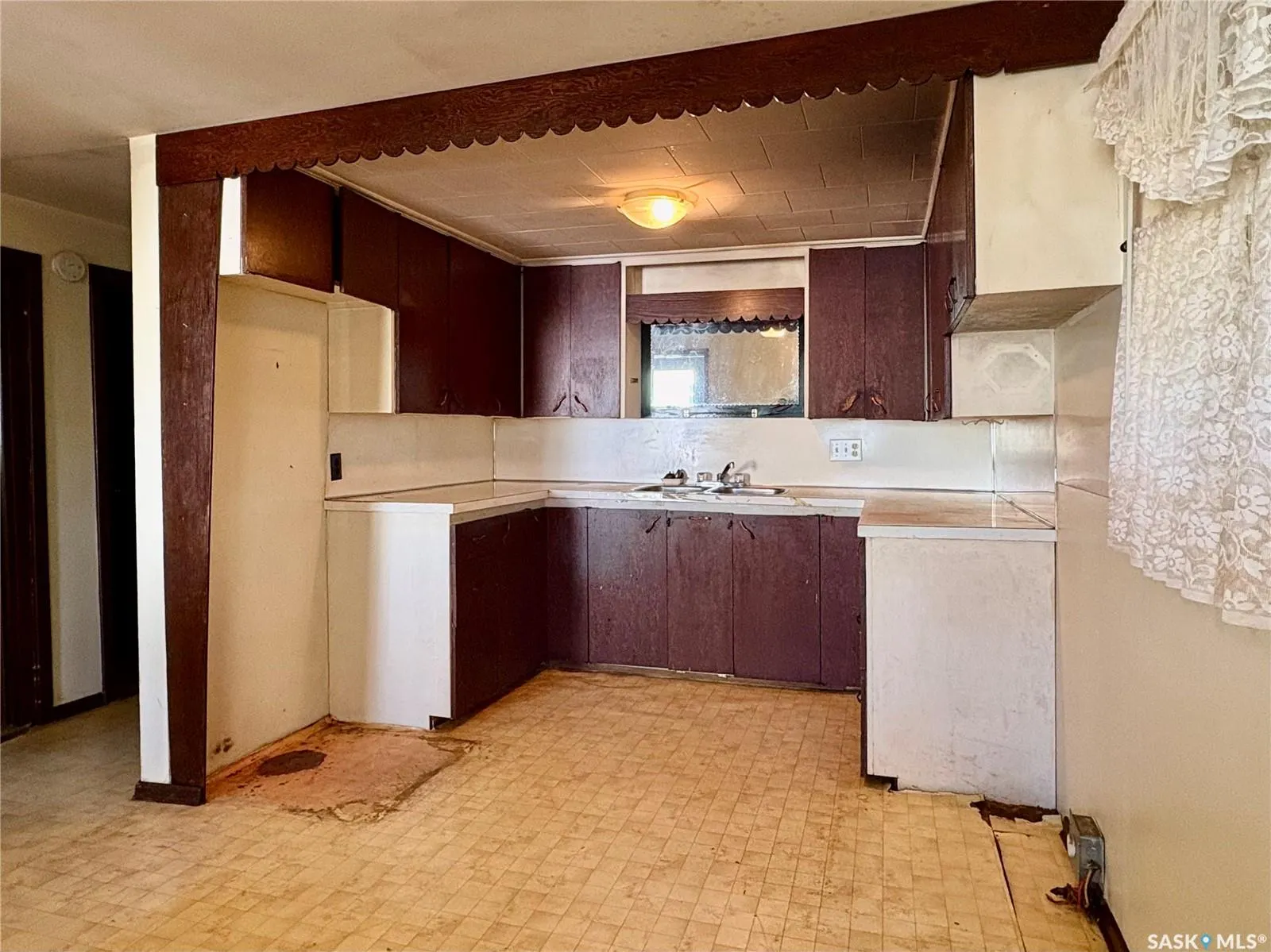 1006 Coteau STREET W