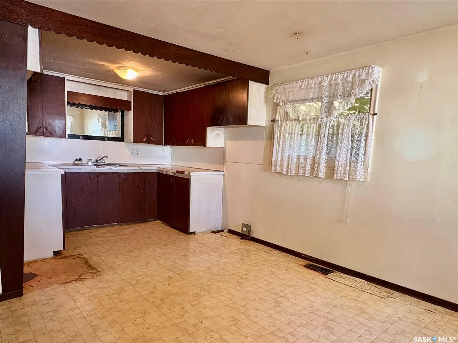 1006 Coteau STREET W