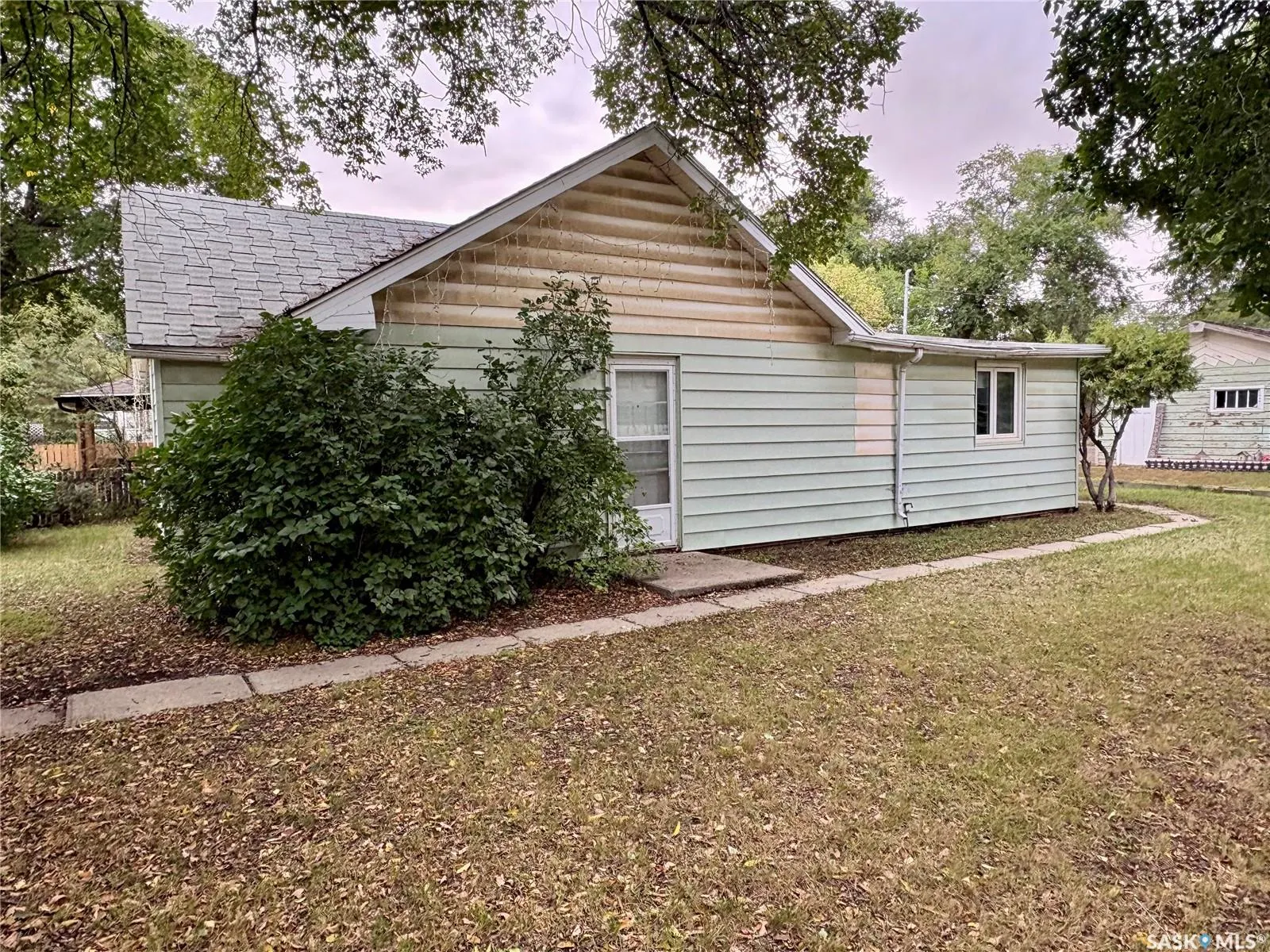 1006 Coteau STREET W