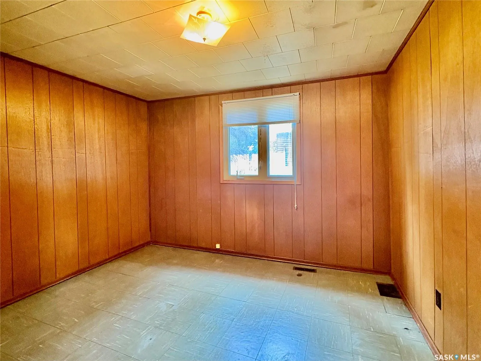 1006 Coteau STREET W