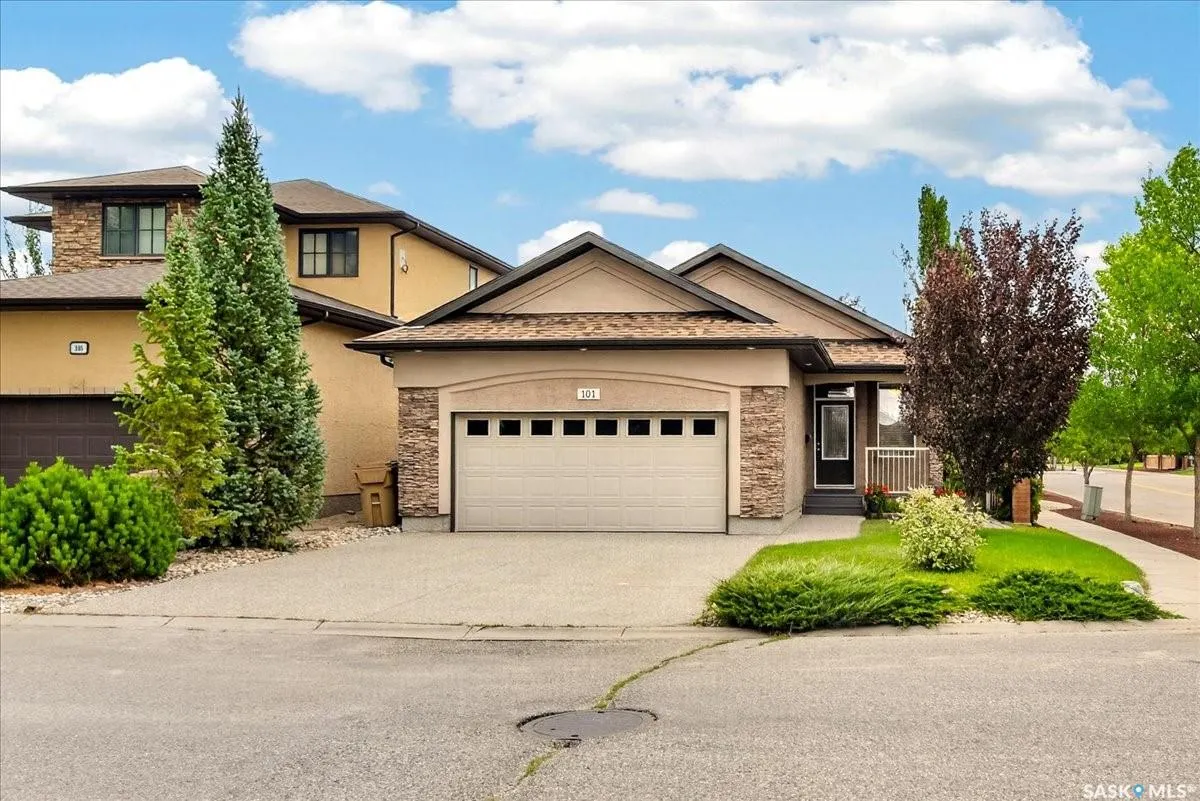 101 Oxbow CRESCENT