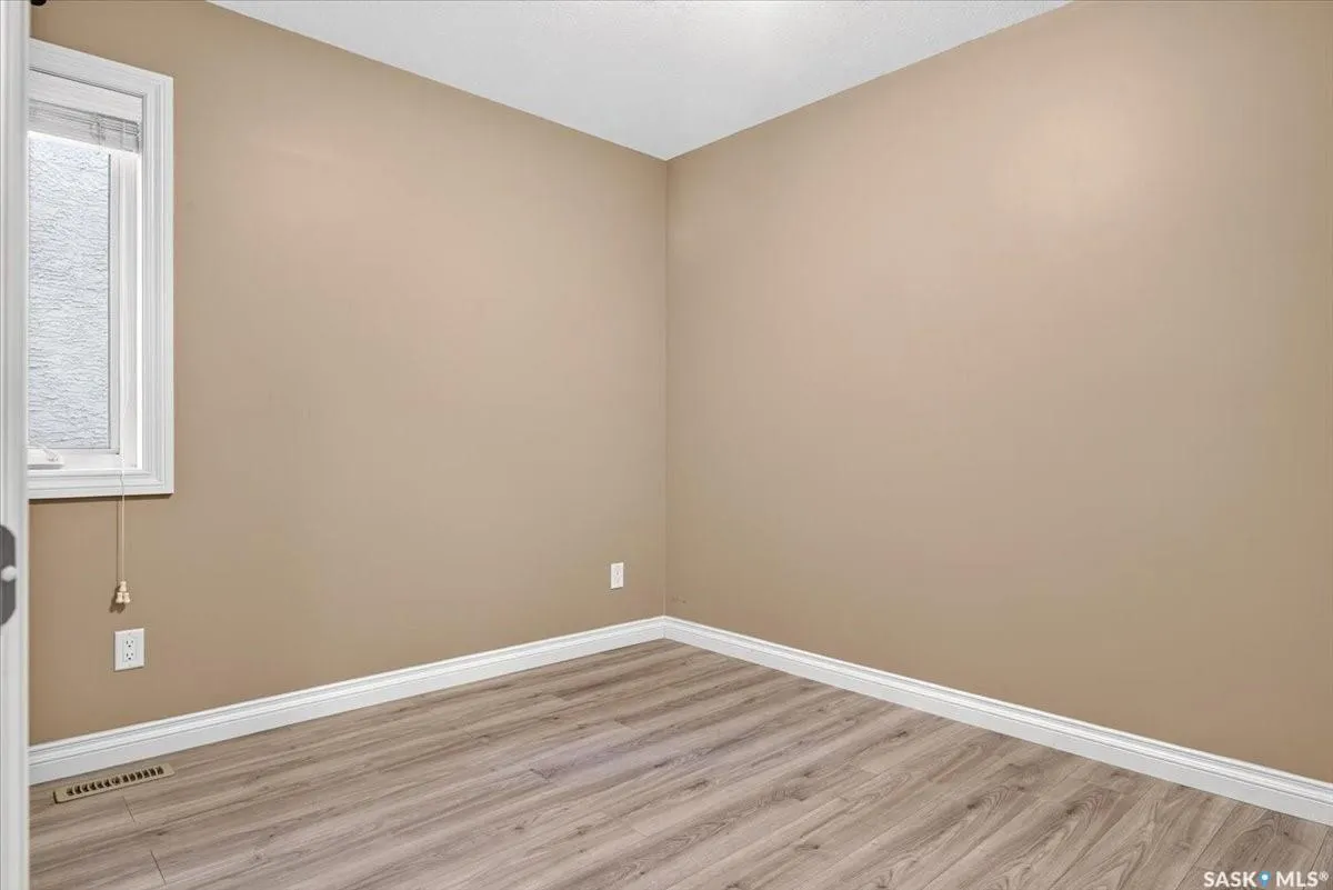 101 Oxbow CRESCENT