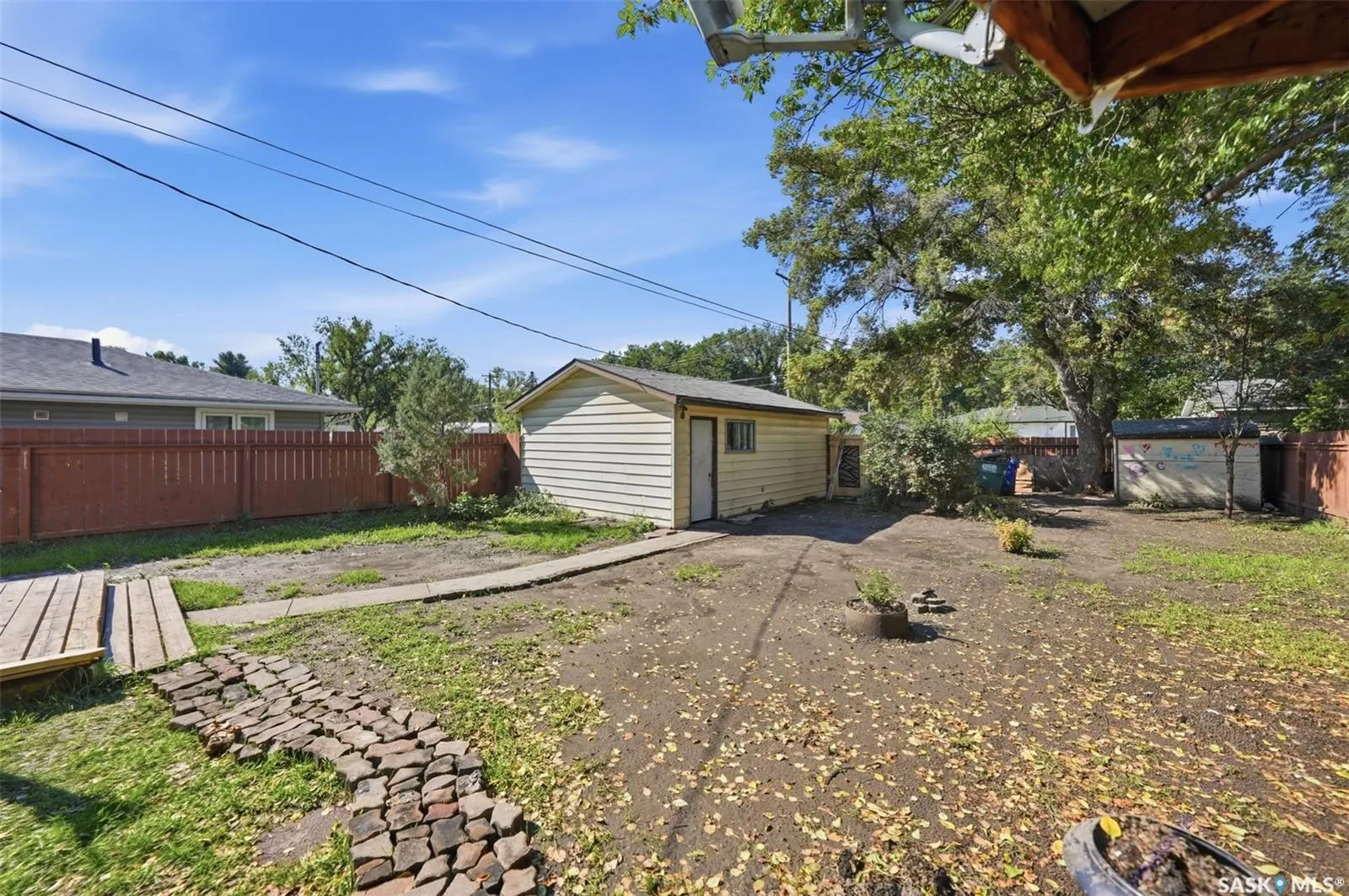 405 W AVENUE N