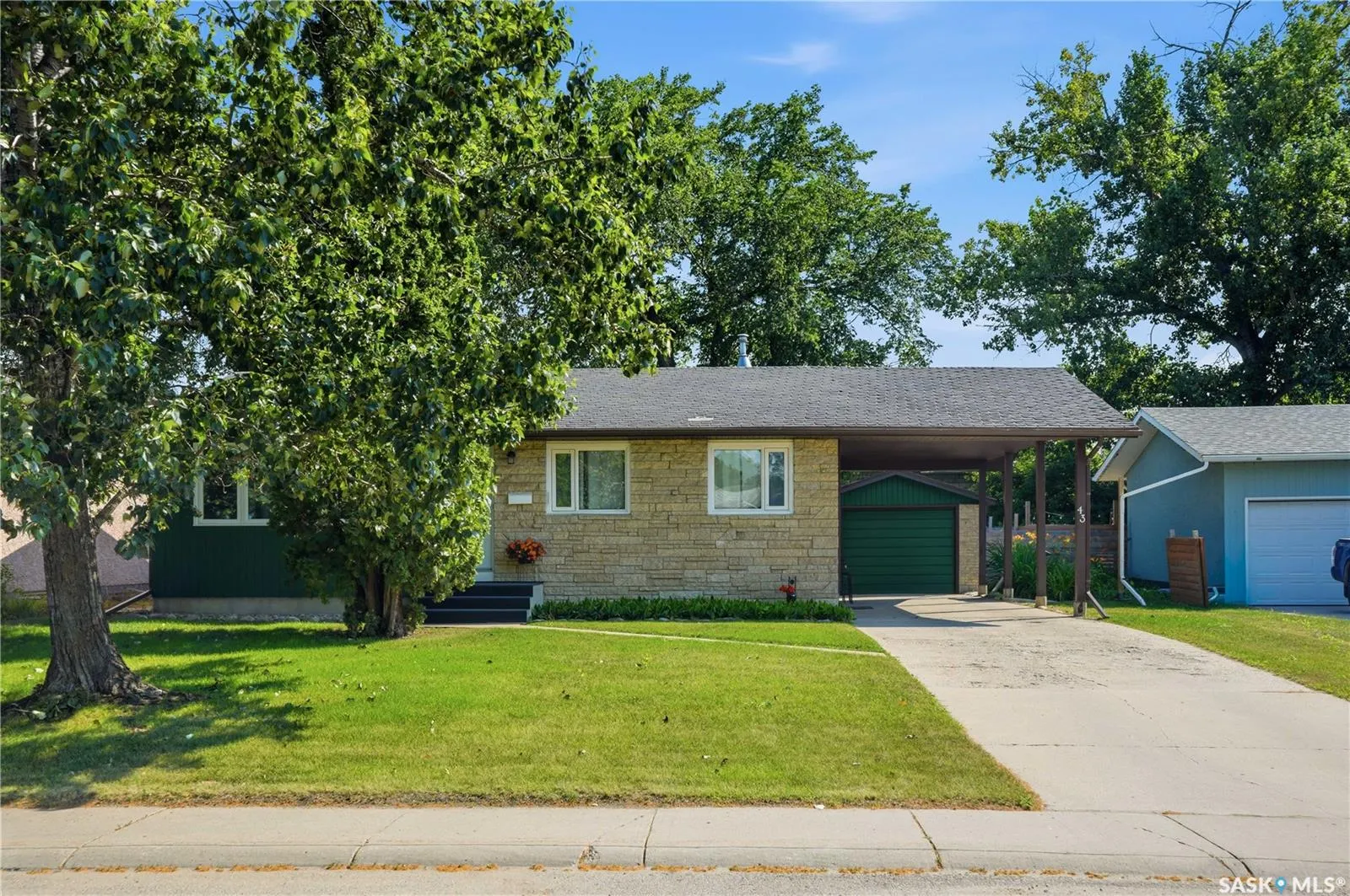43 Columbia DRIVE