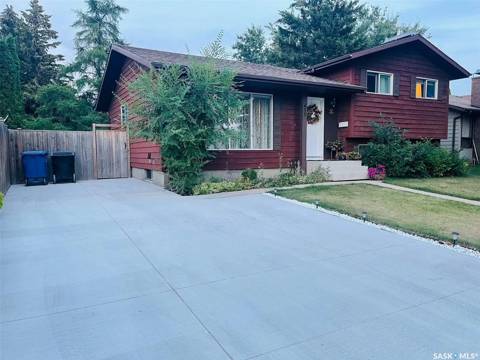 455 Kingsmere BOULEVARD