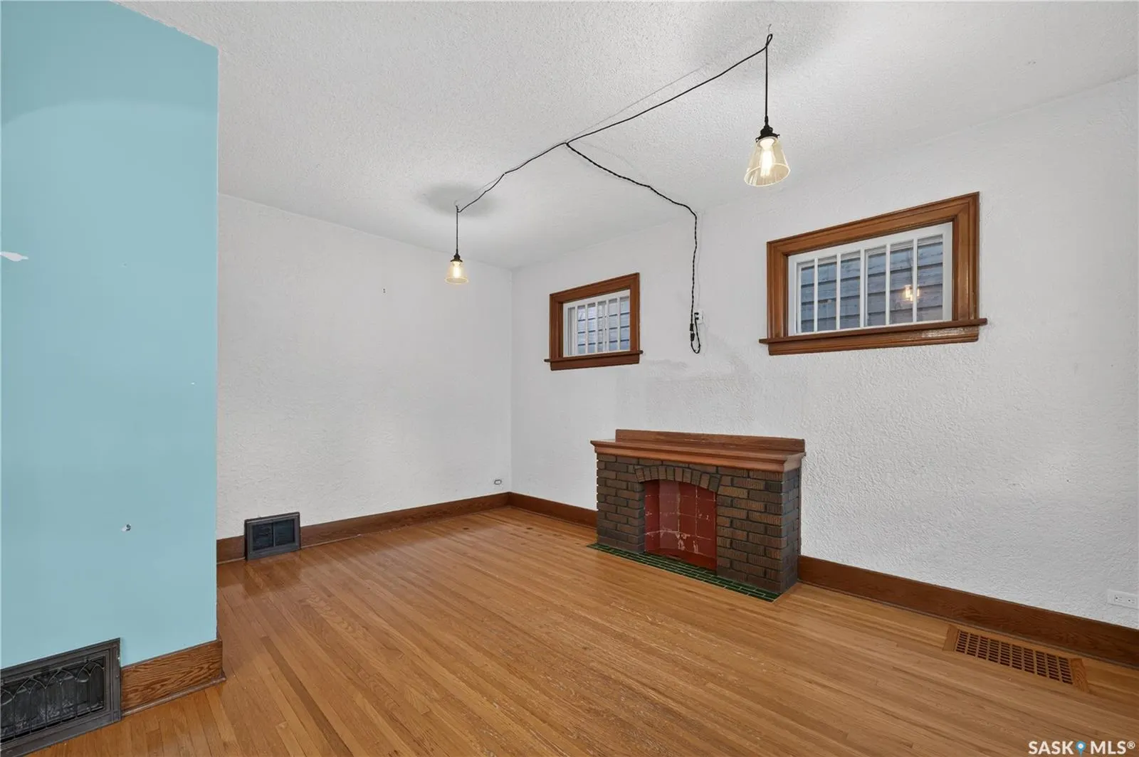 1208 COLLEGE AVENUE