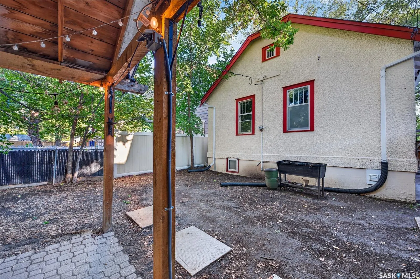 1208 COLLEGE AVENUE