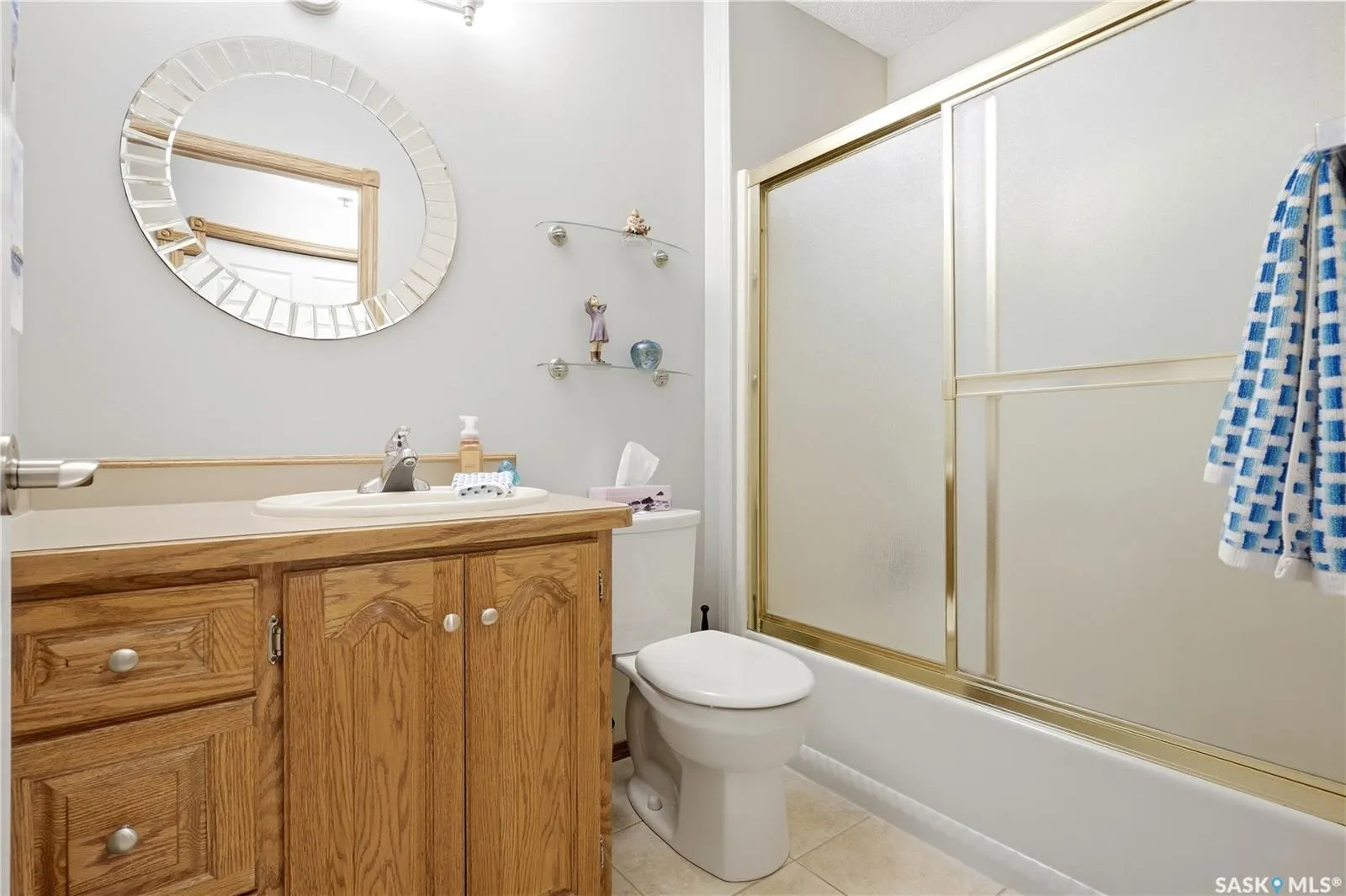 18 Greencrest BAY