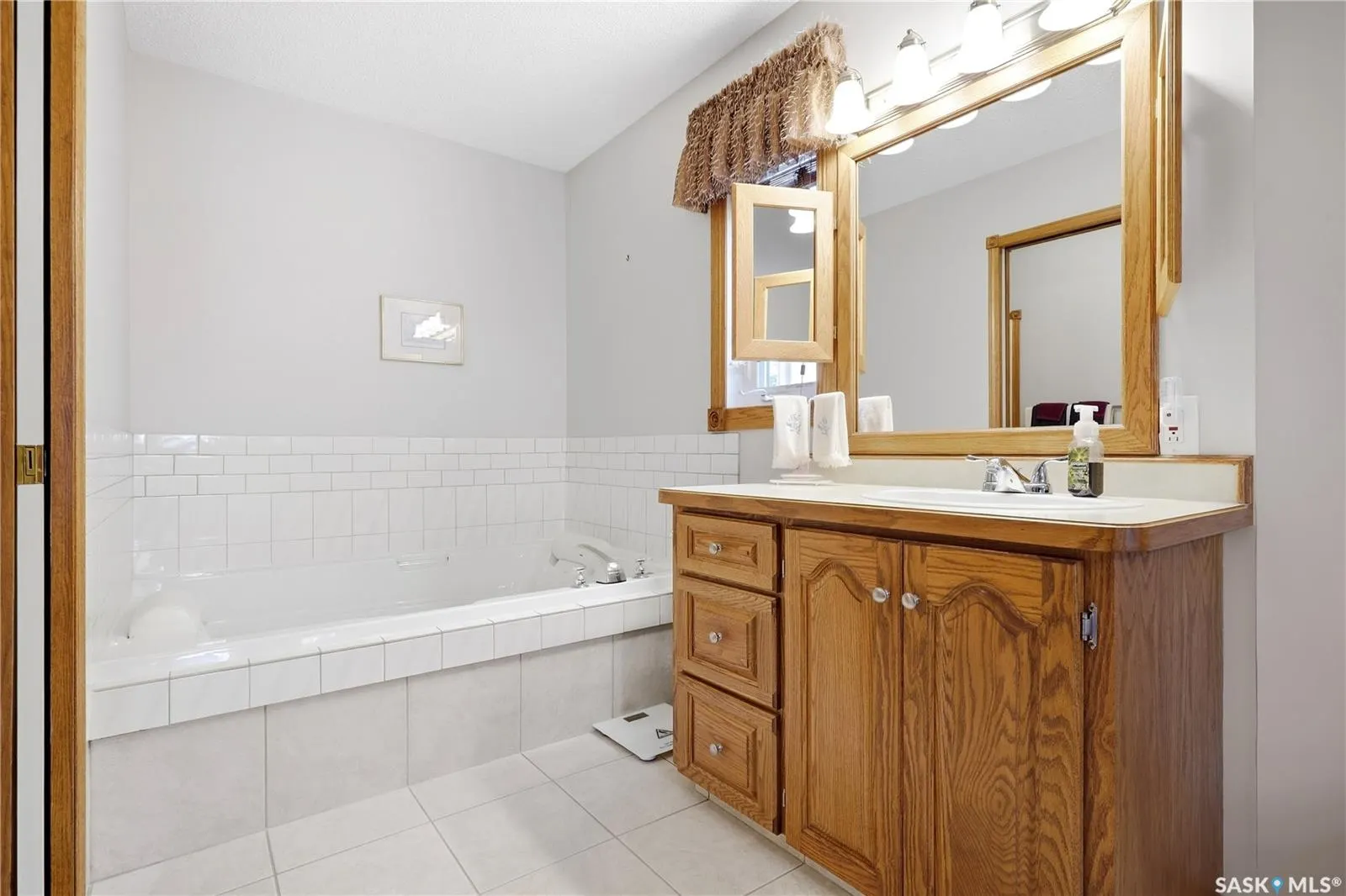 18 Greencrest BAY