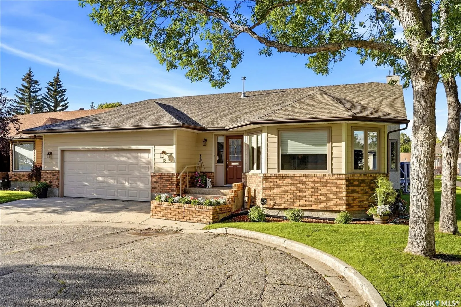 18 Greencrest BAY