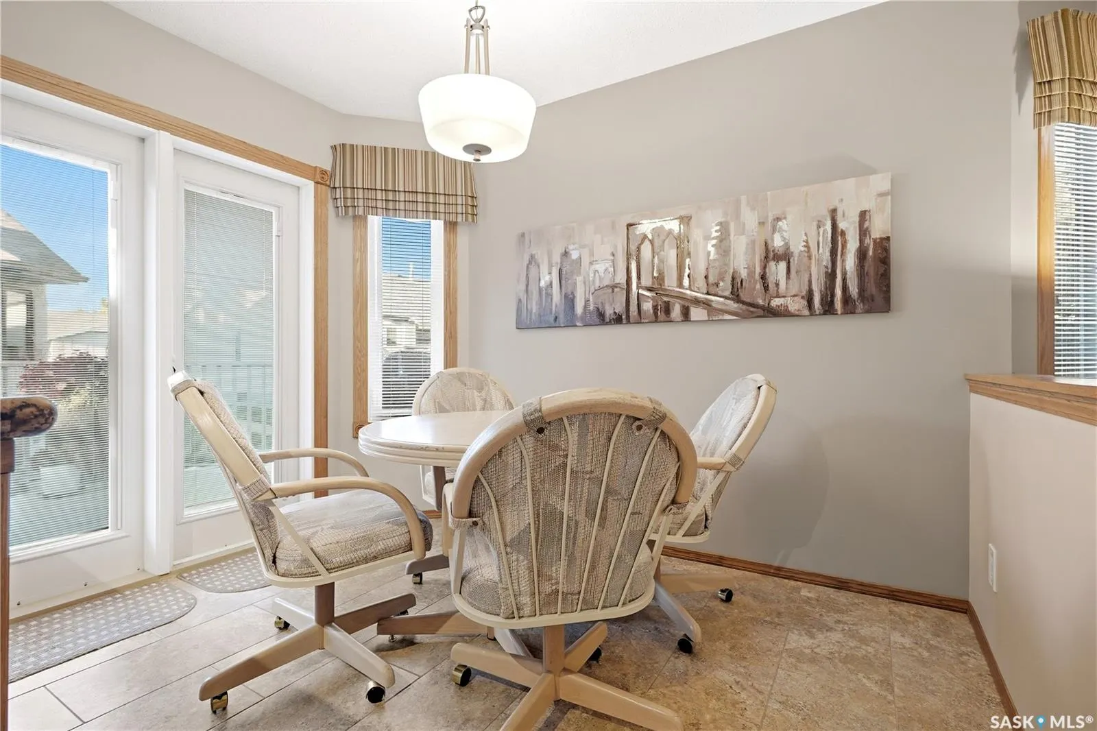 18 Greencrest BAY