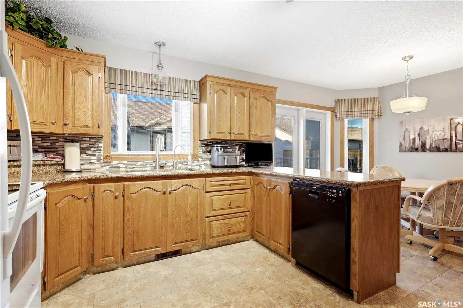 18 Greencrest BAY