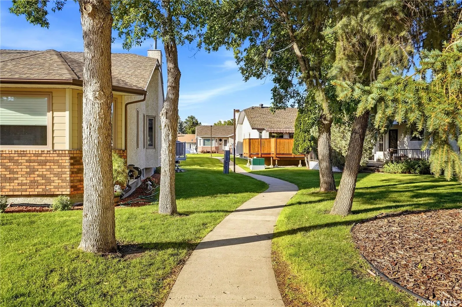 18 Greencrest BAY