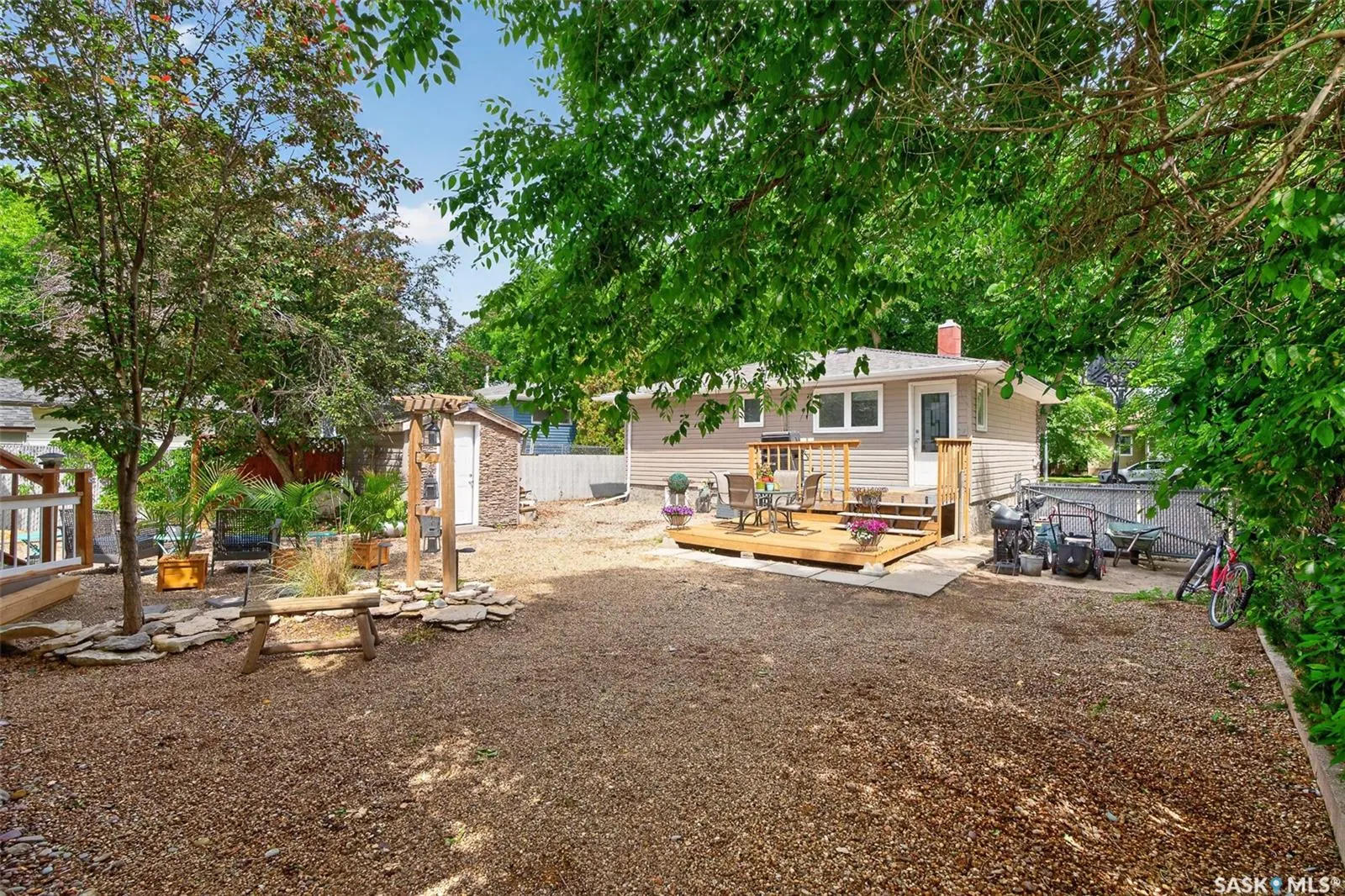 653 Duffield STREET W